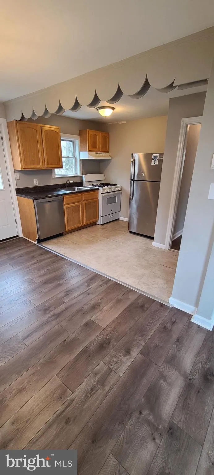 Bellmawr, New Jersey 08031, United States, 2 Bedrooms Bedrooms, ,2 BathroomsBathrooms,Residential,Active,136821