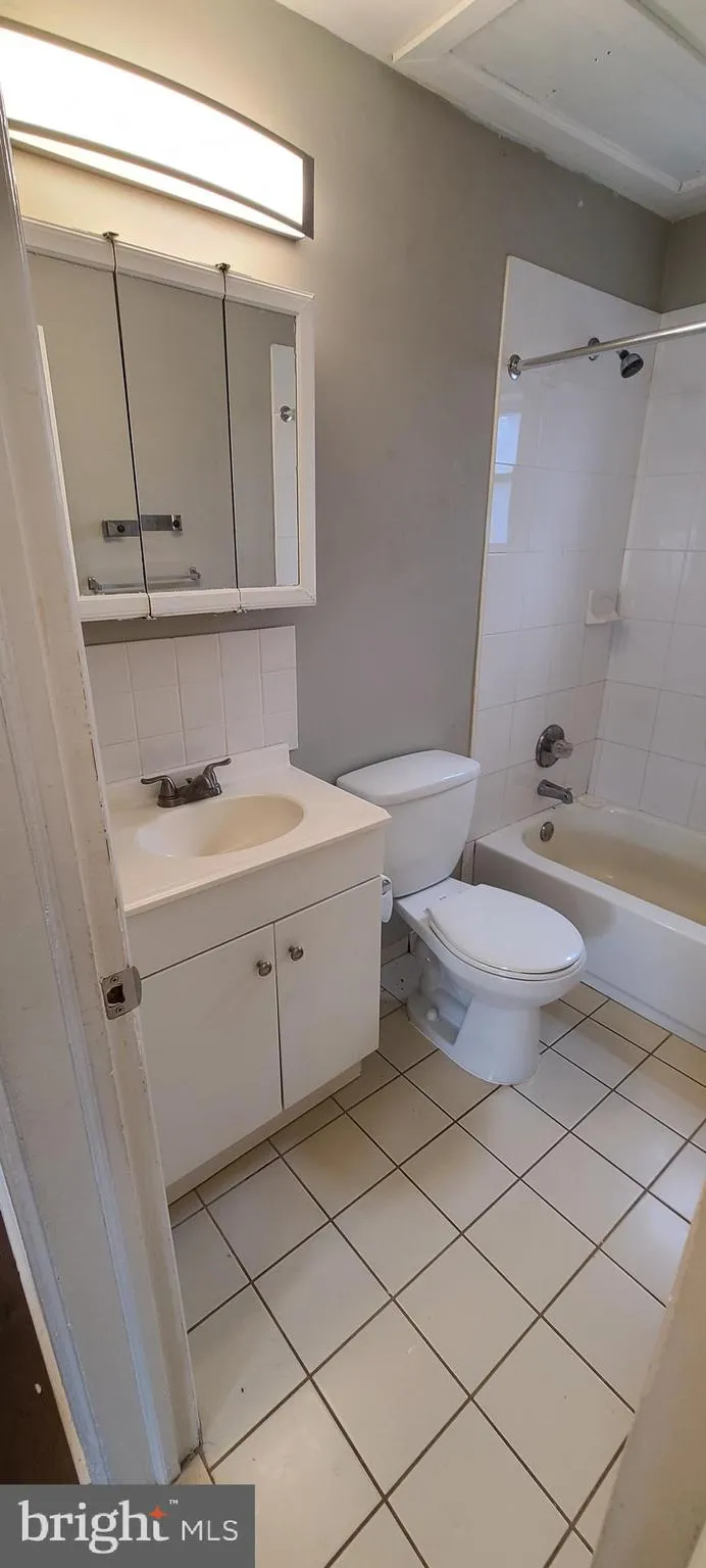 Bellmawr, New Jersey 08031, United States, 2 Bedrooms Bedrooms, ,2 BathroomsBathrooms,Residential,Active,136821