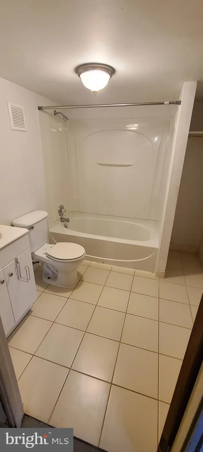 Bellmawr, New Jersey 08031, United States, 2 Bedrooms Bedrooms, ,2 BathroomsBathrooms,Residential,Active,136821