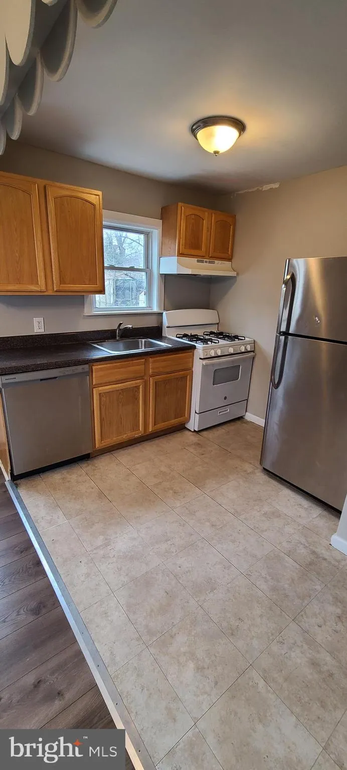 Bellmawr, New Jersey 08031, United States, 2 Bedrooms Bedrooms, ,2 BathroomsBathrooms,Residential,Active,136821