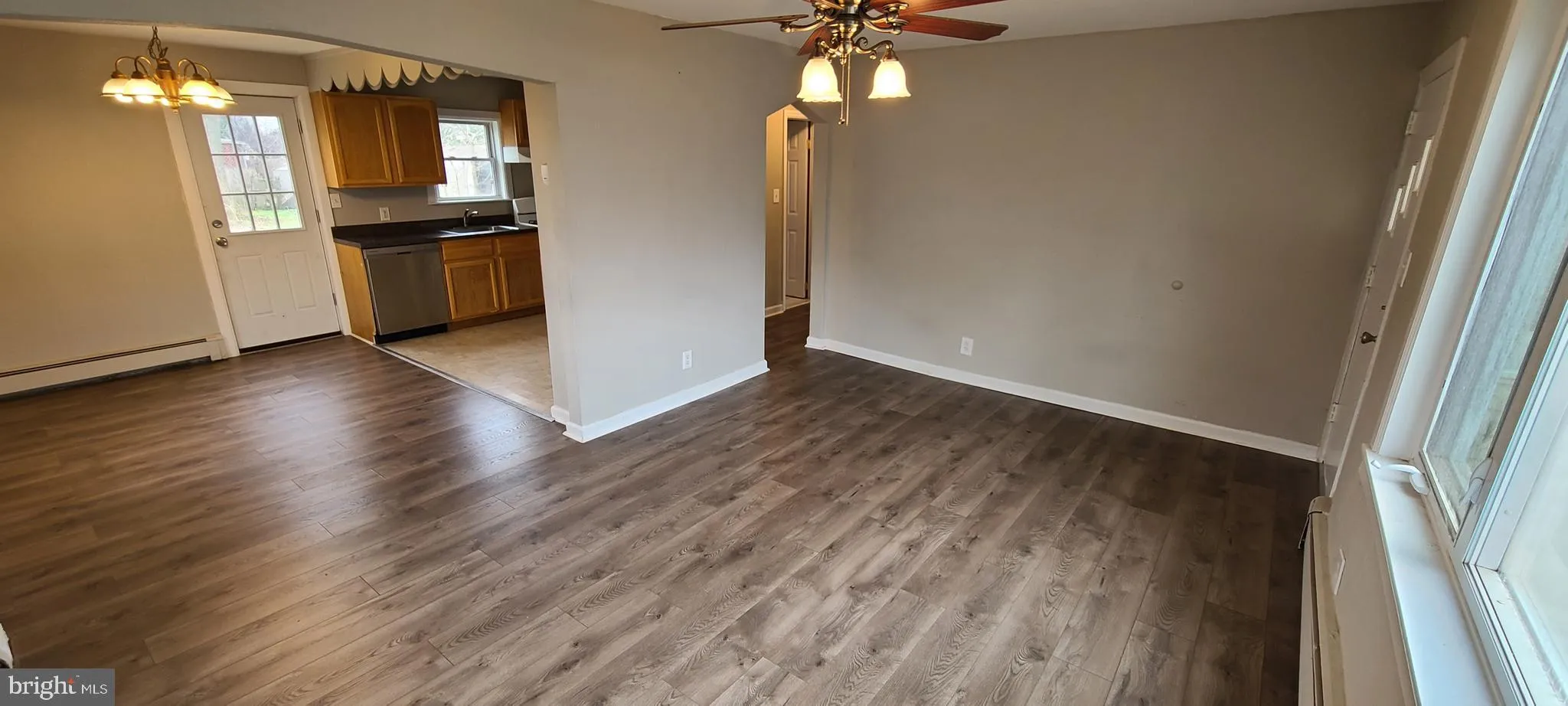 Bellmawr, New Jersey 08031, United States, 2 Bedrooms Bedrooms, ,2 BathroomsBathrooms,Residential,Active,136821