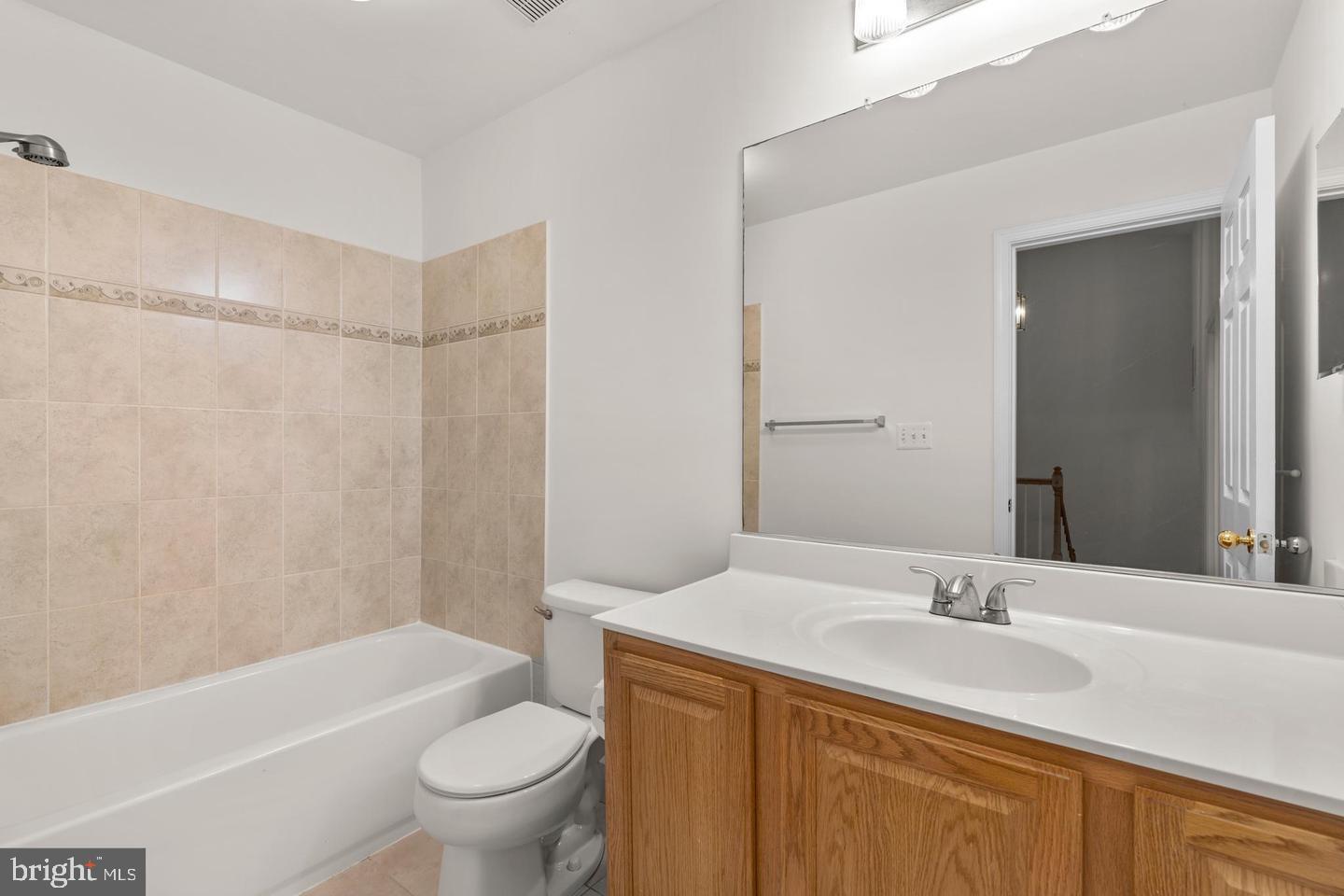 AUTUMN OAKS - Residential Lease