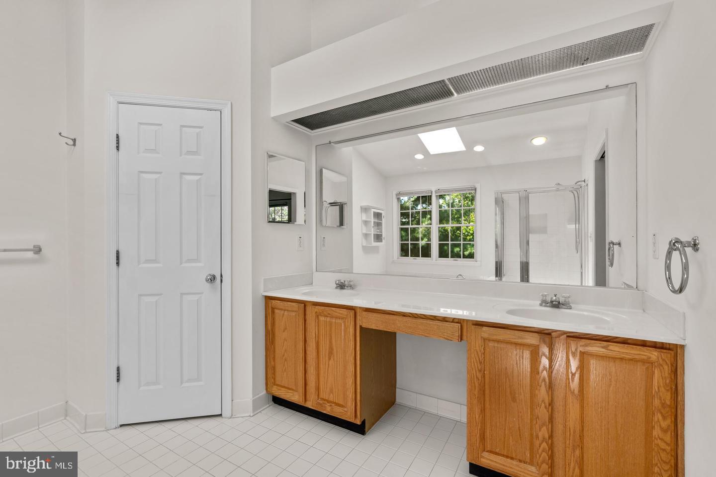 AUTUMN OAKS - Residential Lease