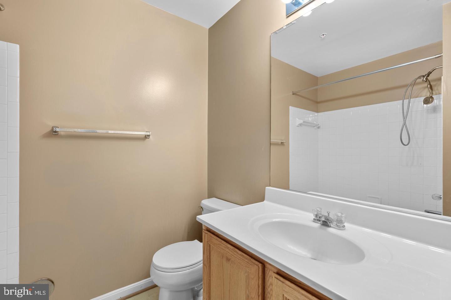 AUTUMN OAKS - Residential Lease