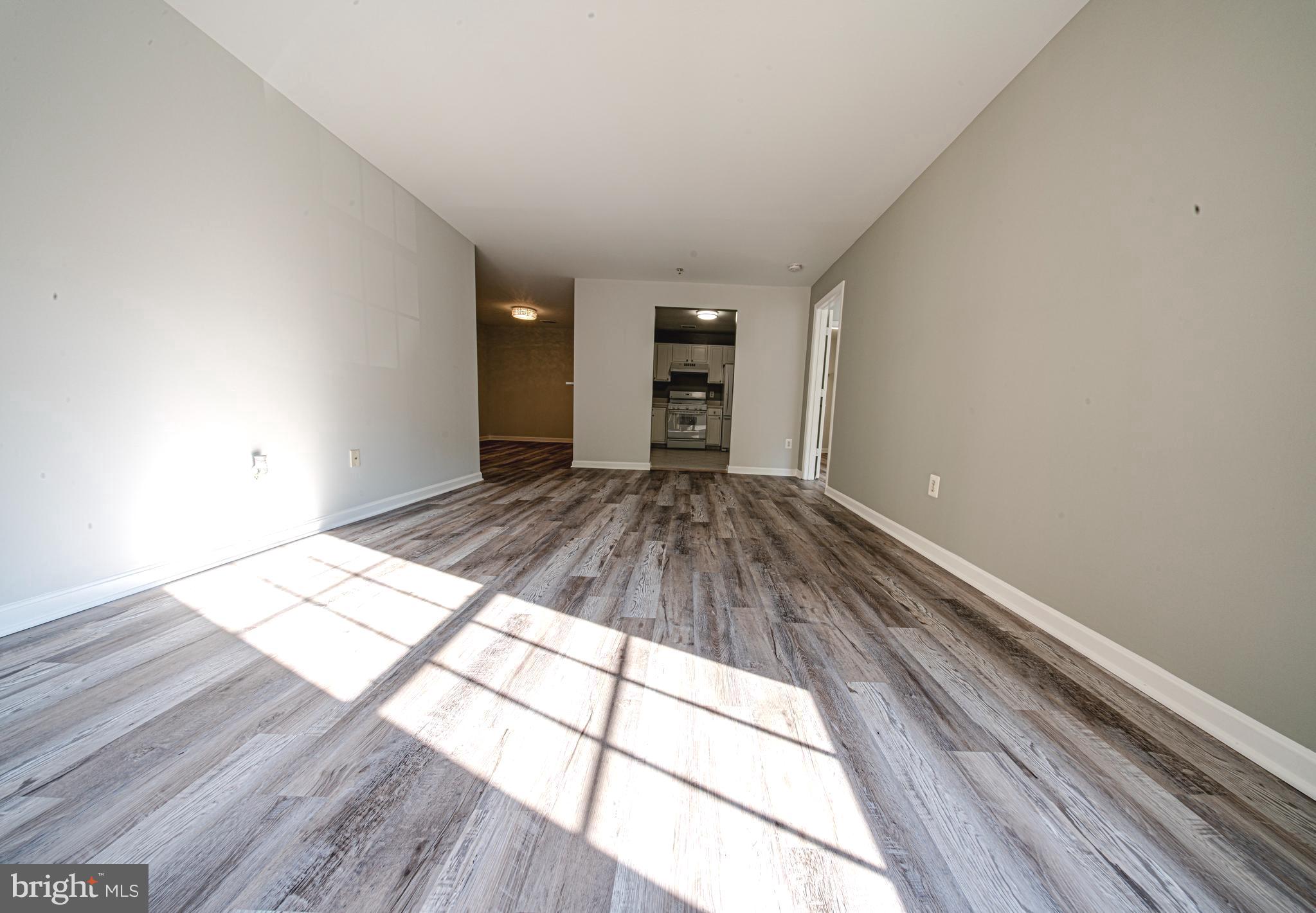 SUMMERHOUSE CONDO - Residential