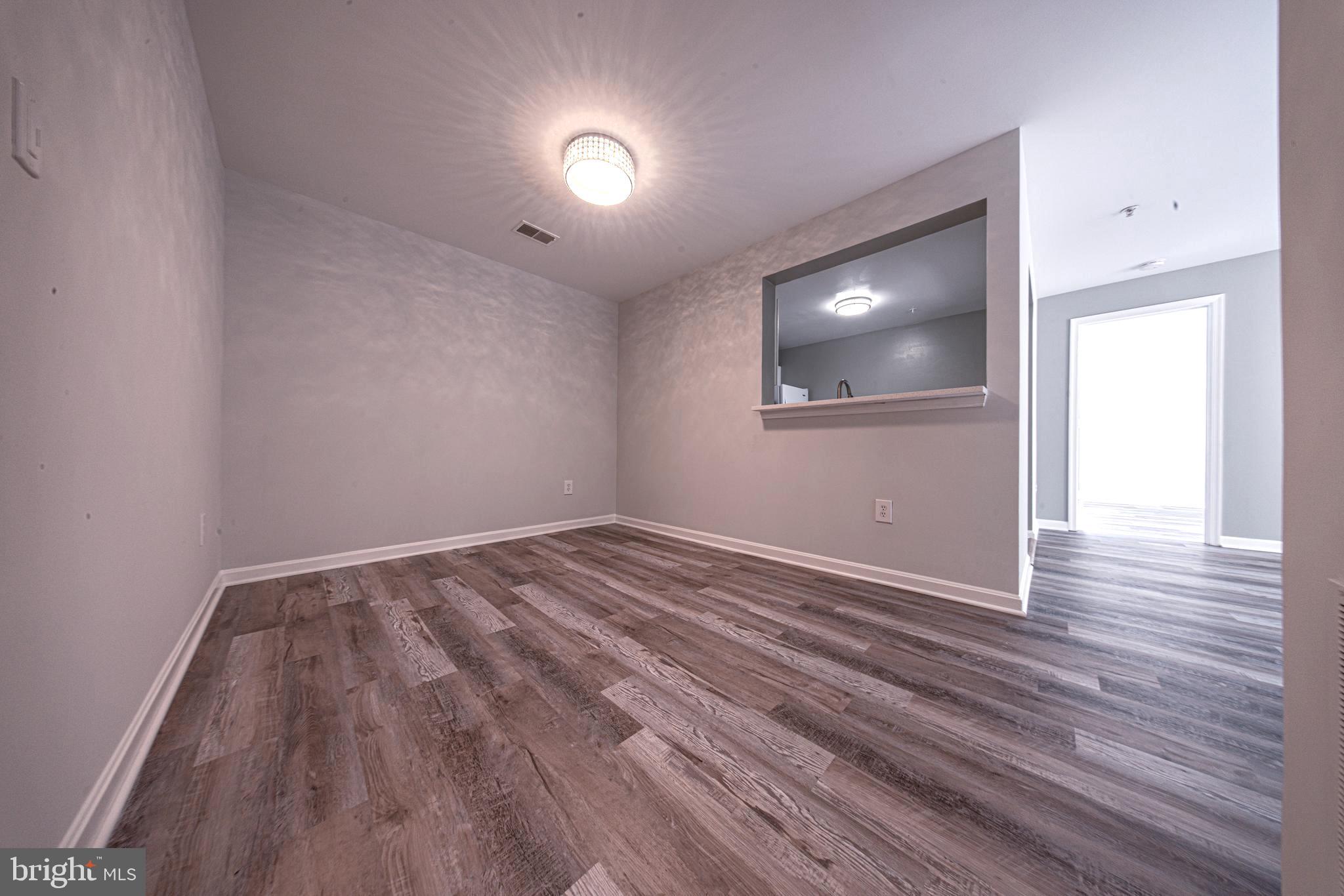 SUMMERHOUSE CONDO - Residential