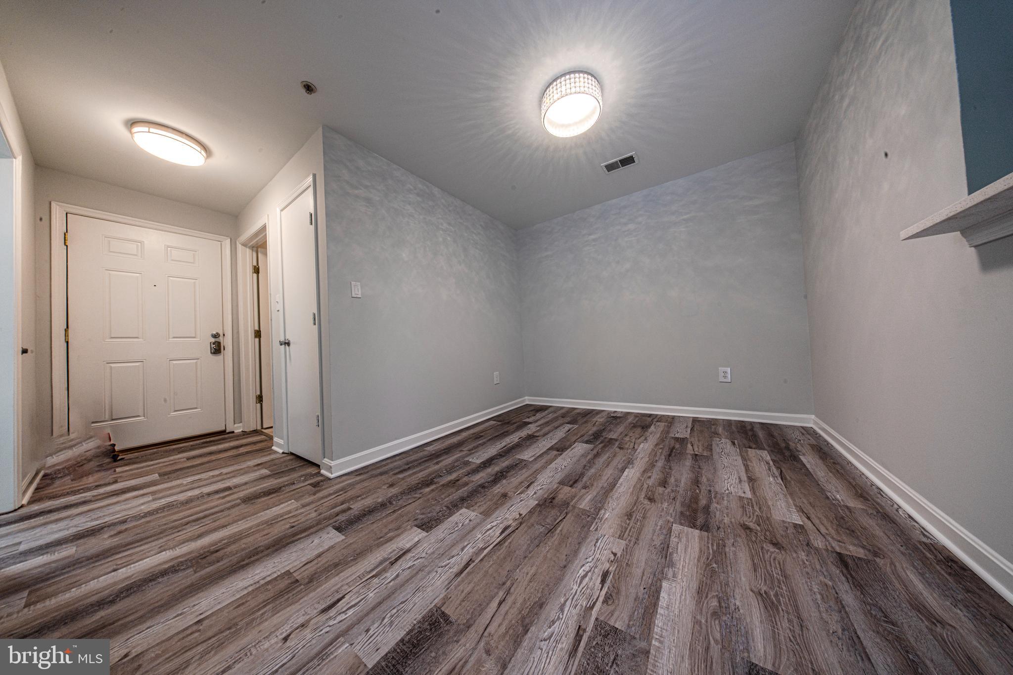 SUMMERHOUSE CONDO - Residential