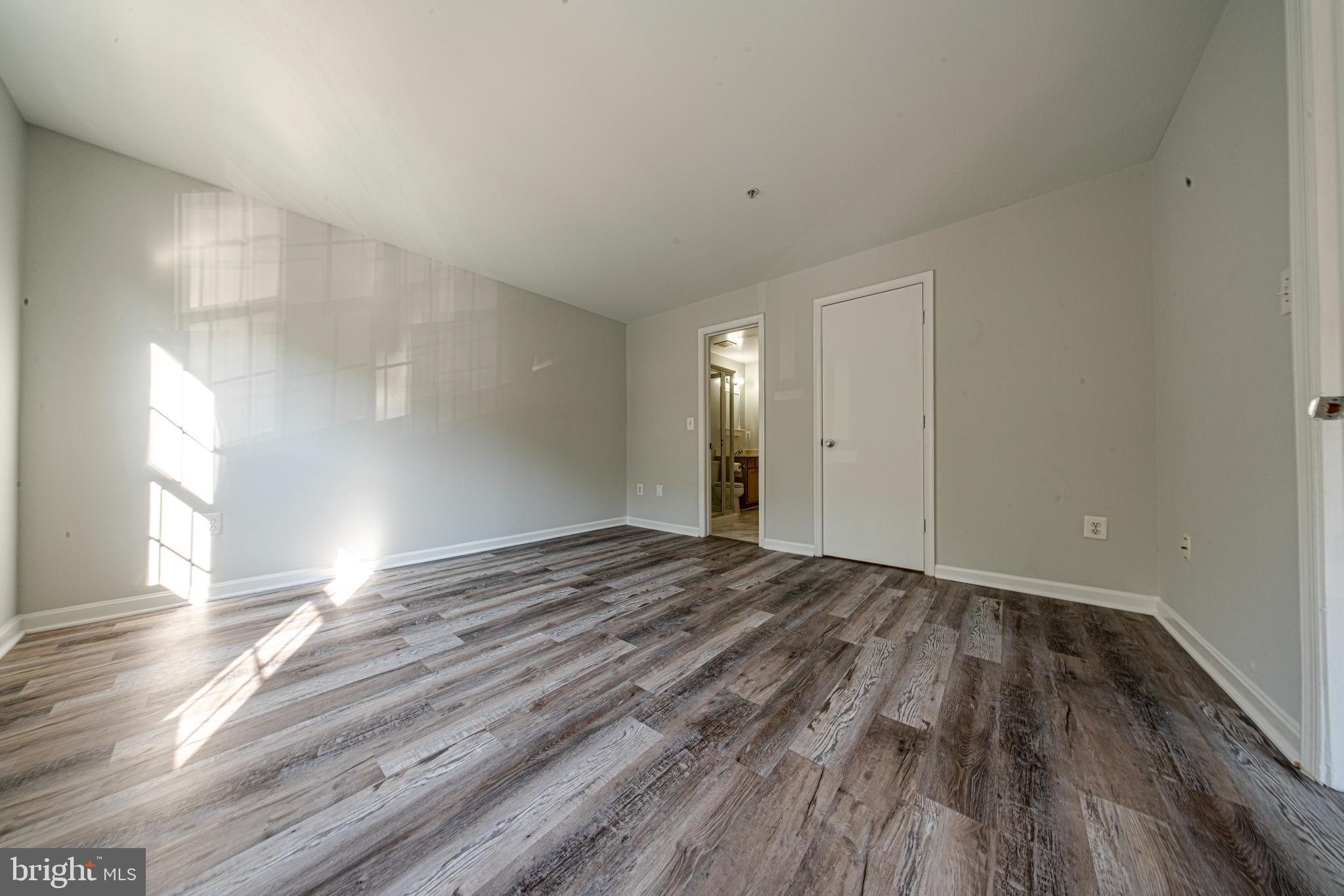 SUMMERHOUSE CONDO - Residential