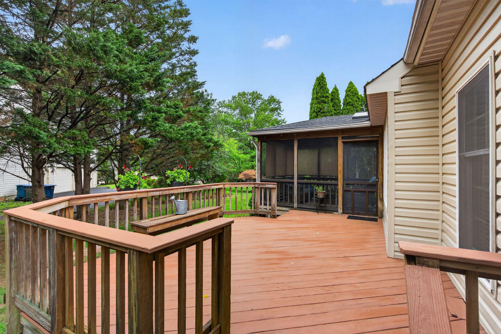CENTURY OAK - Residential