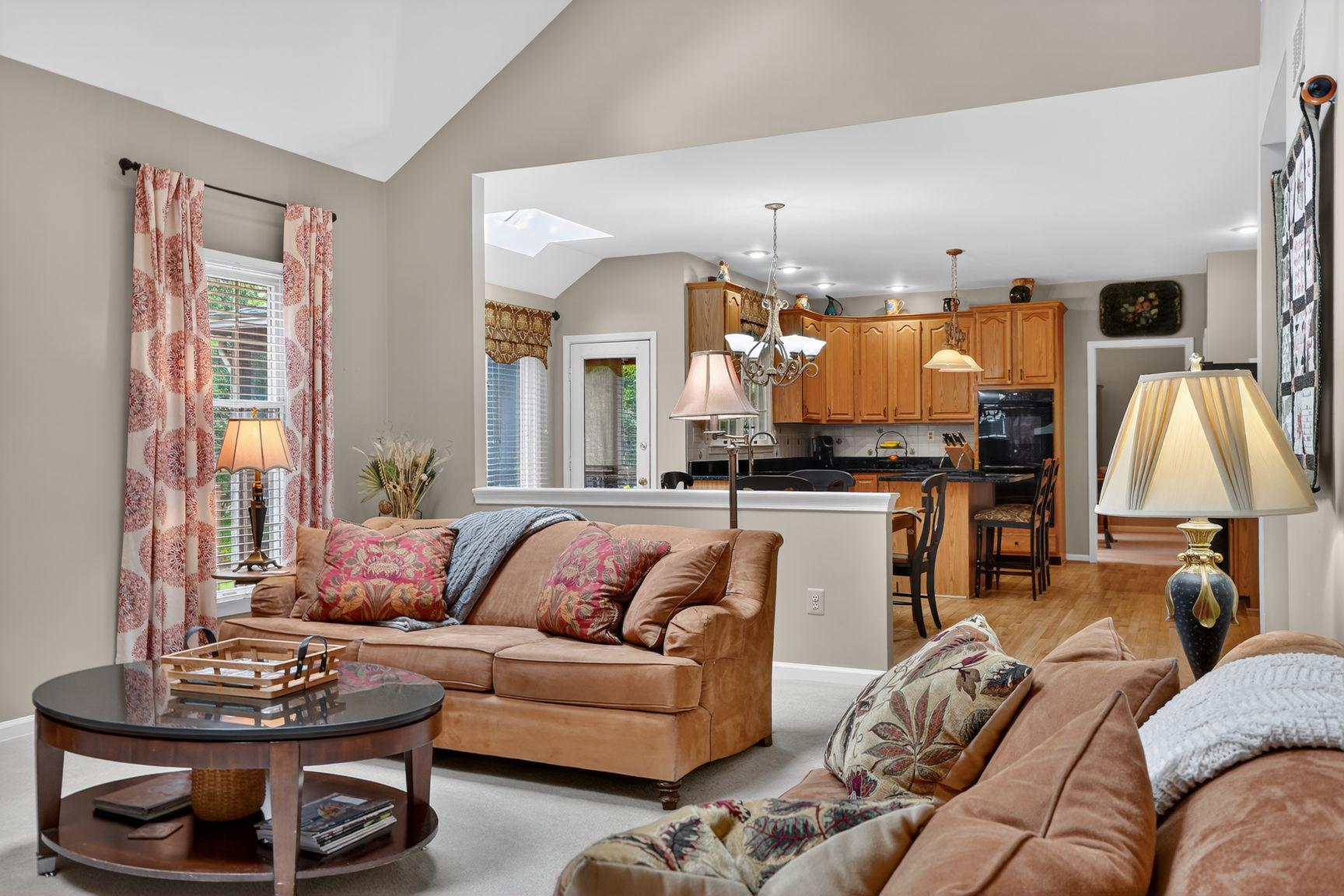 CENTURY OAK - Residential