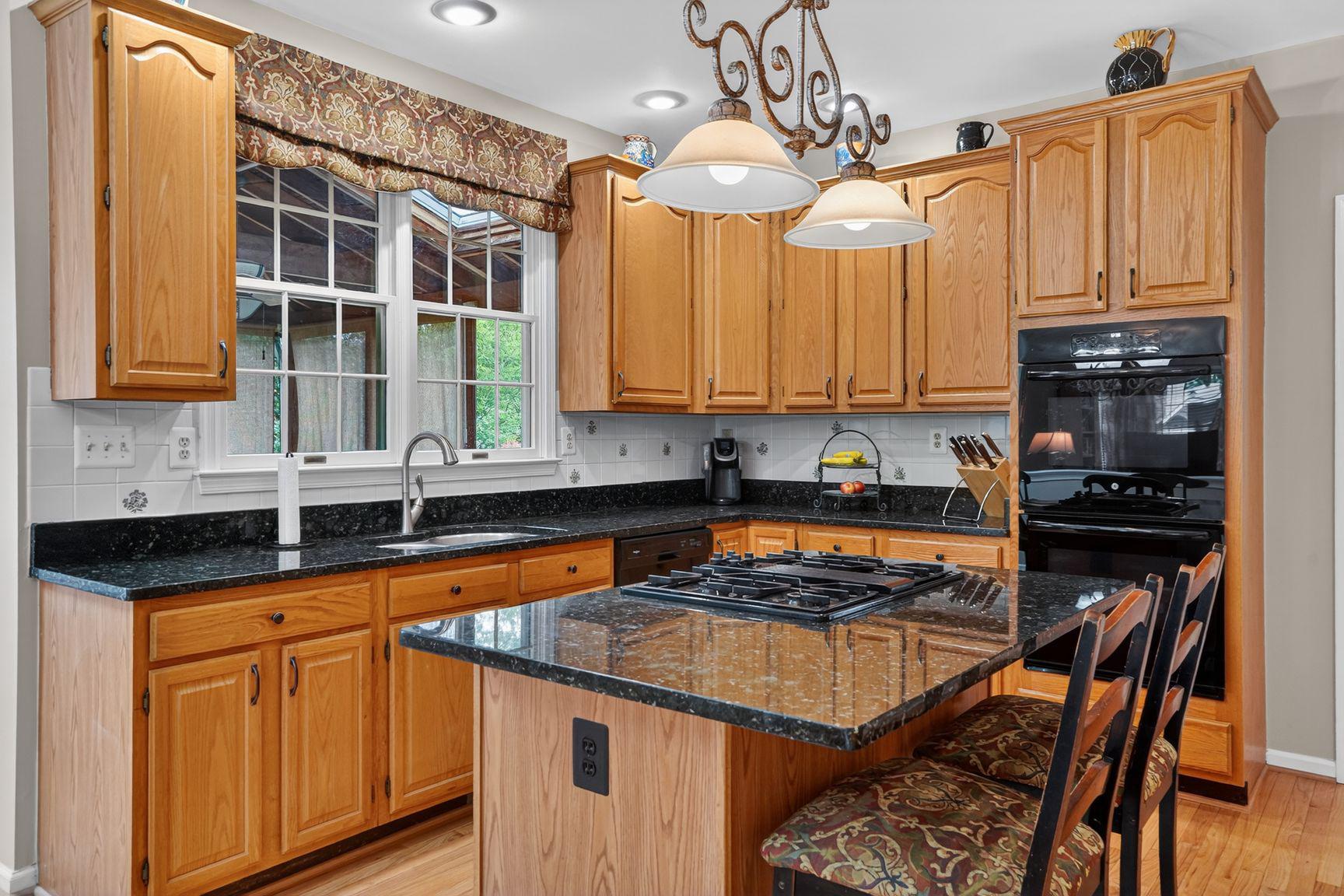 CENTURY OAK - Residential