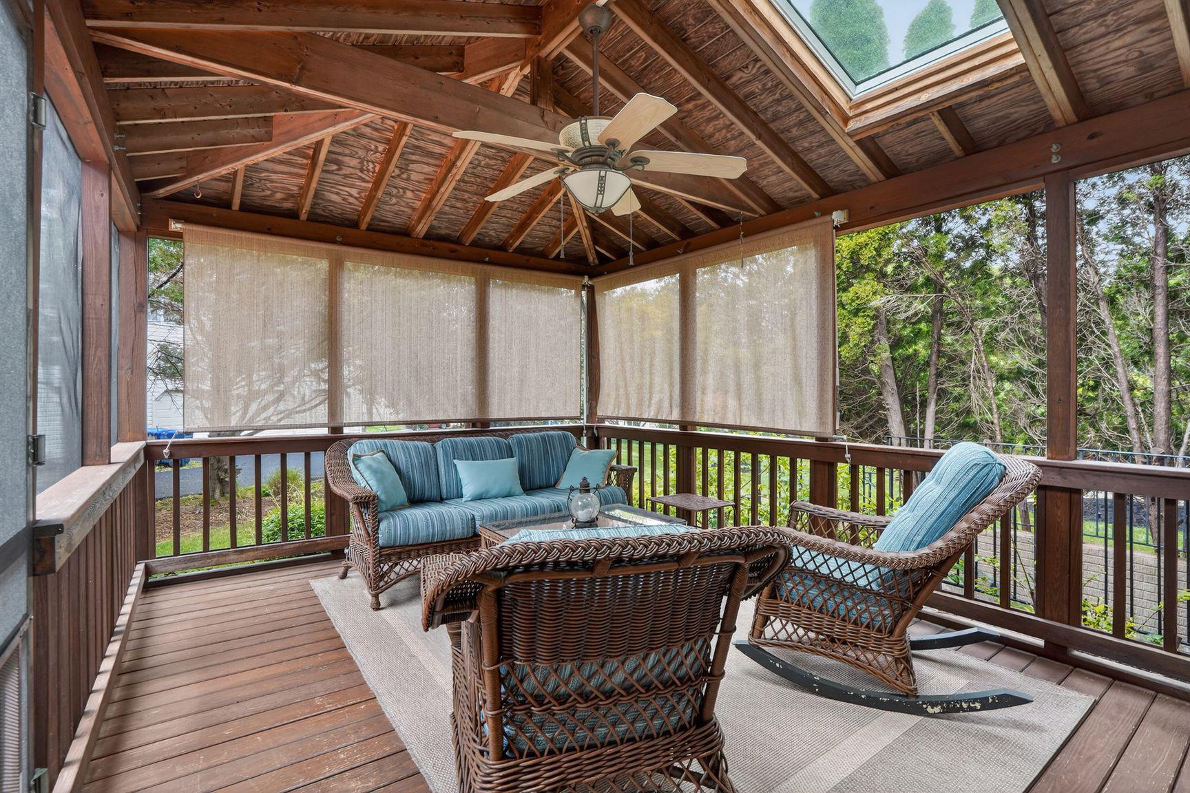 CENTURY OAK - Residential