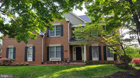 Photo of 3506 Curtice Farm Drive, FAIRFAX, VA 22033 (MLS # VAFX2305130)