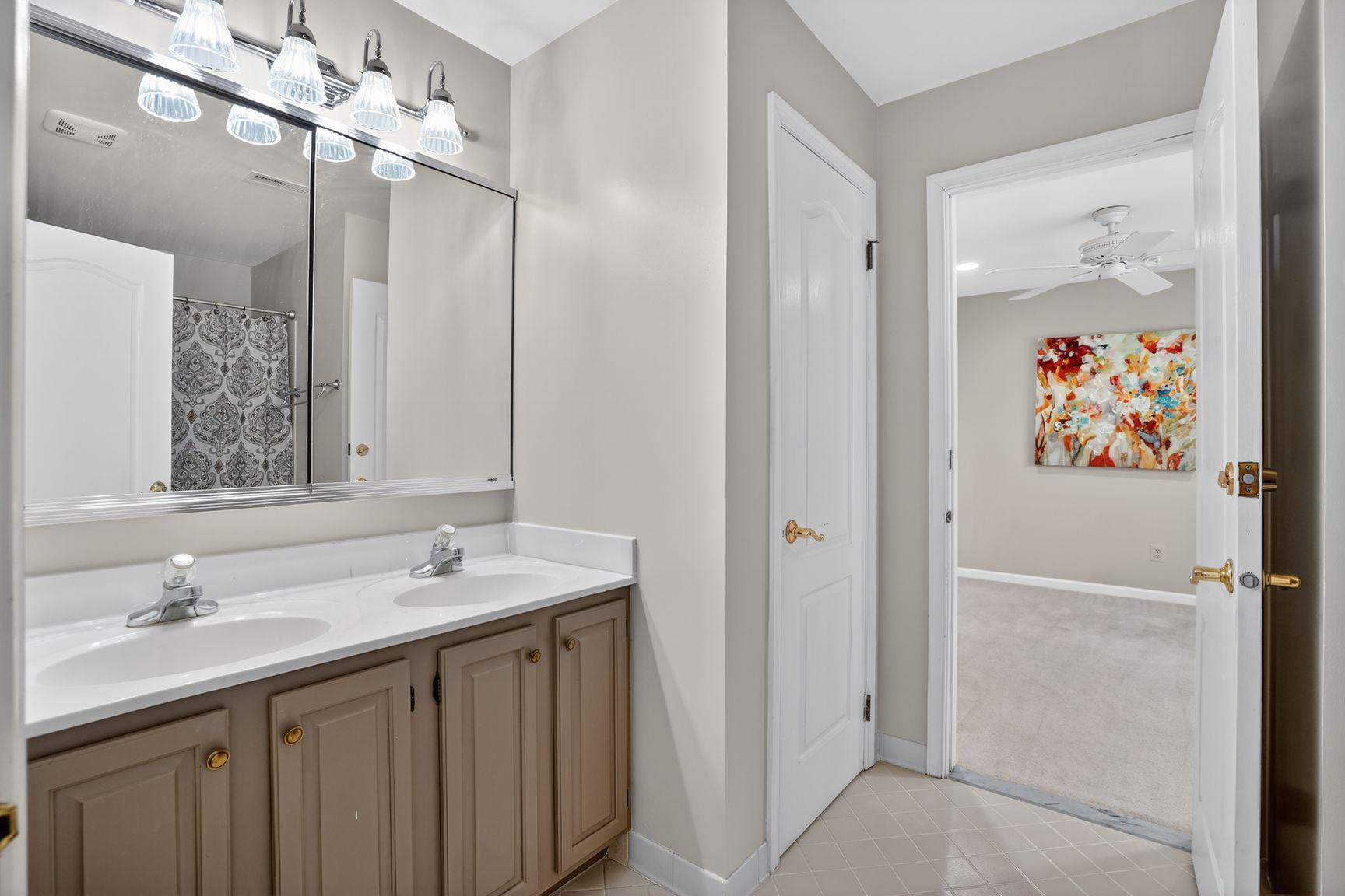CENTURY OAK - Residential