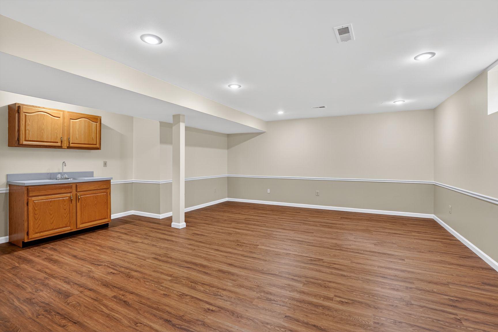 CENTURY OAK - Residential