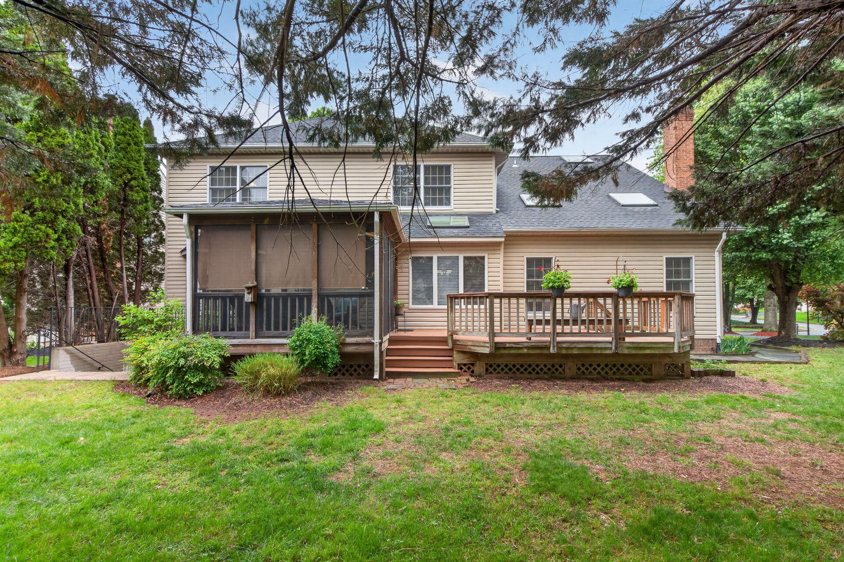 CENTURY OAK - Residential