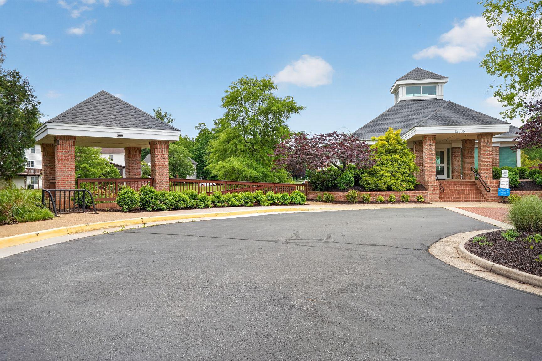 CENTURY OAK - Residential