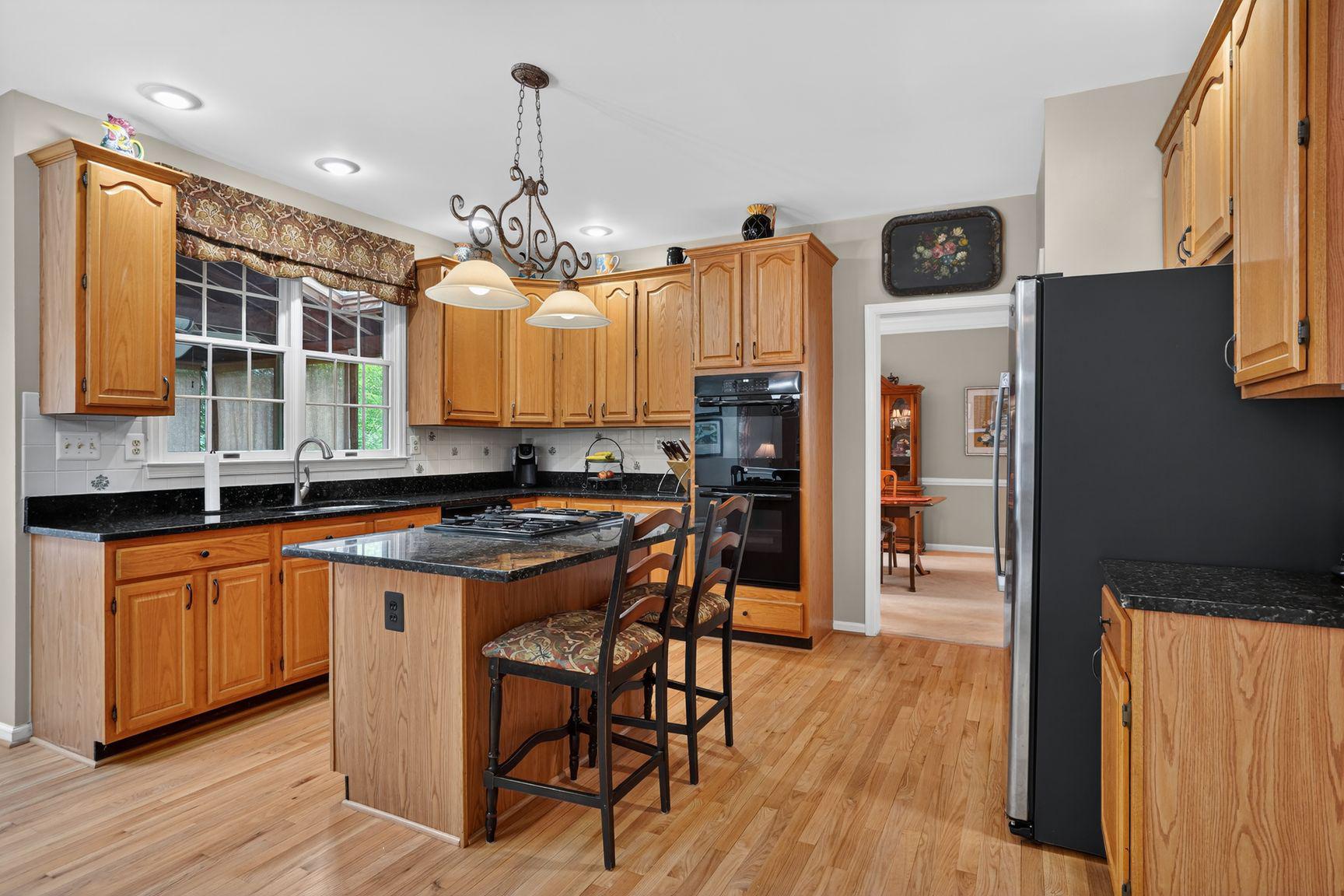 CENTURY OAK - Residential