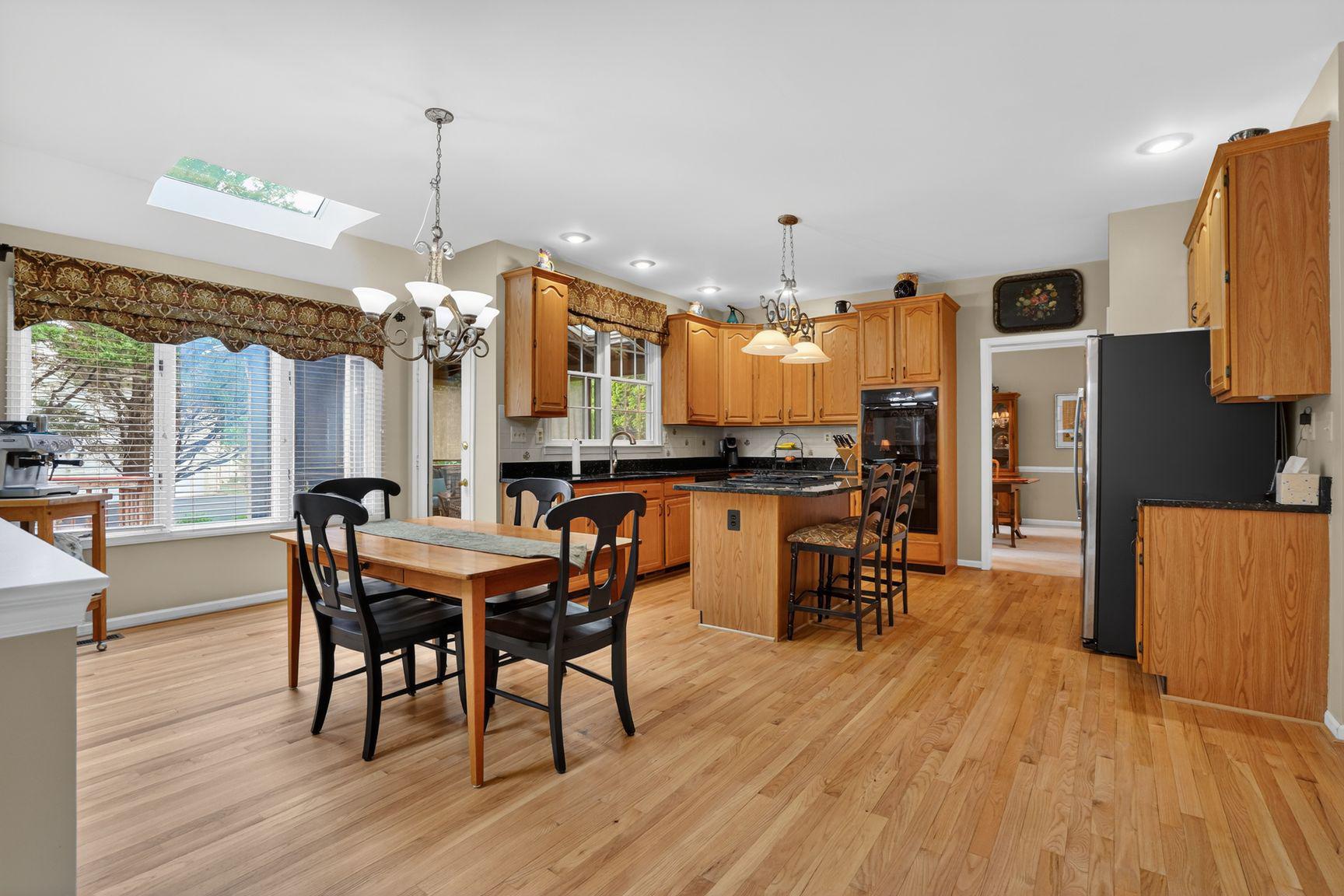 CENTURY OAK - Residential