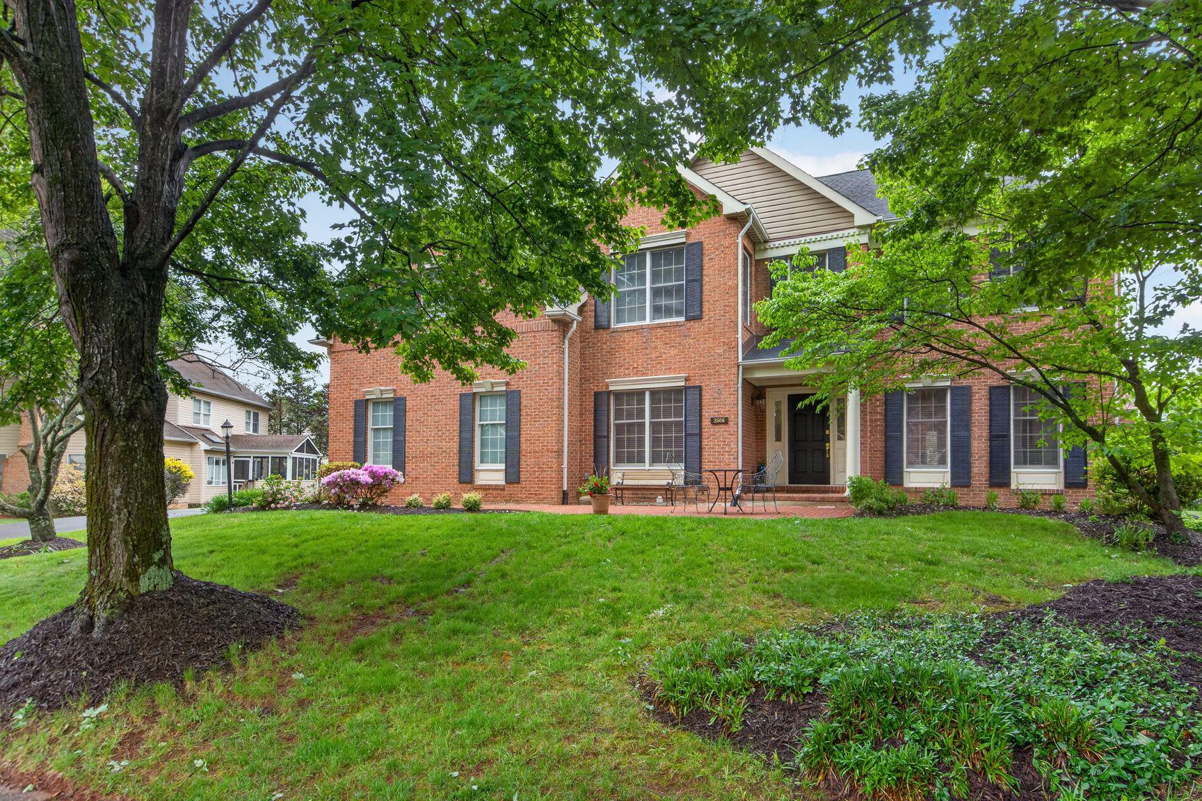 CENTURY OAK - Residential