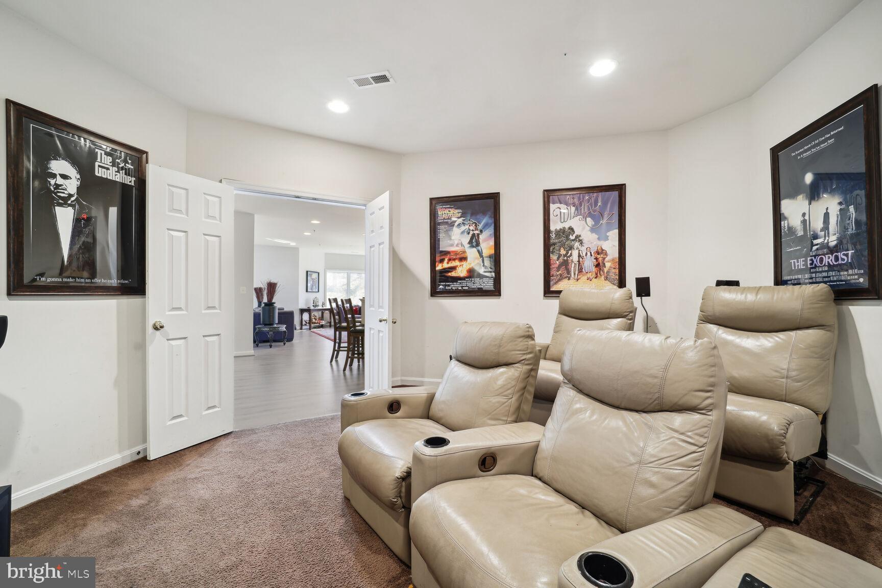 TANTALLON ON THE POTOMAC - Residential