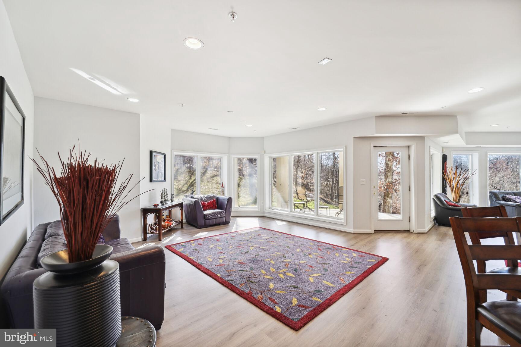 TANTALLON ON THE POTOMAC - Residential