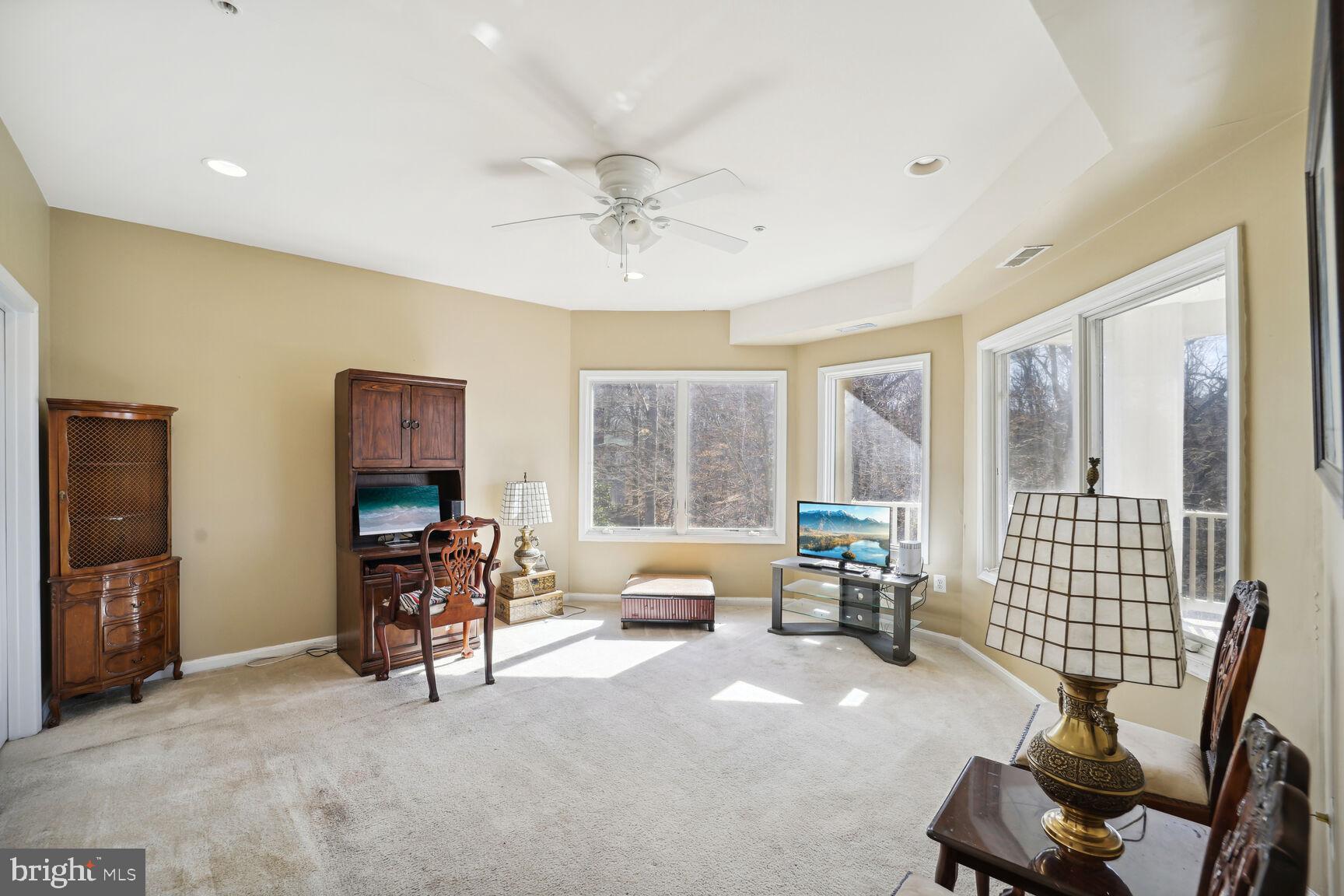 TANTALLON ON THE POTOMAC - Residential