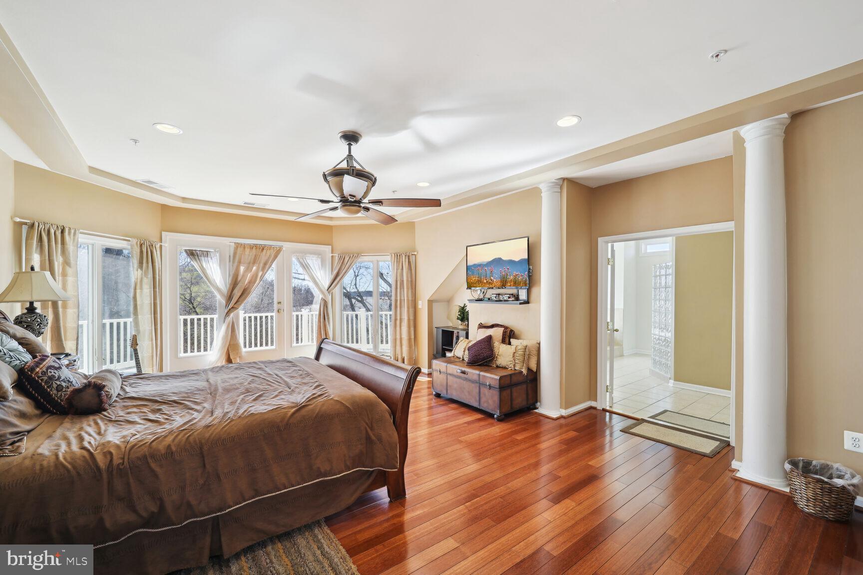 TANTALLON ON THE POTOMAC - Residential