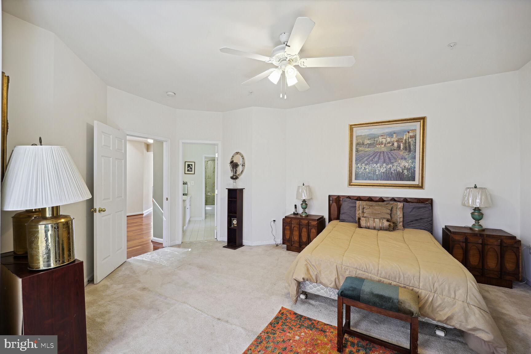 TANTALLON ON THE POTOMAC - Residential