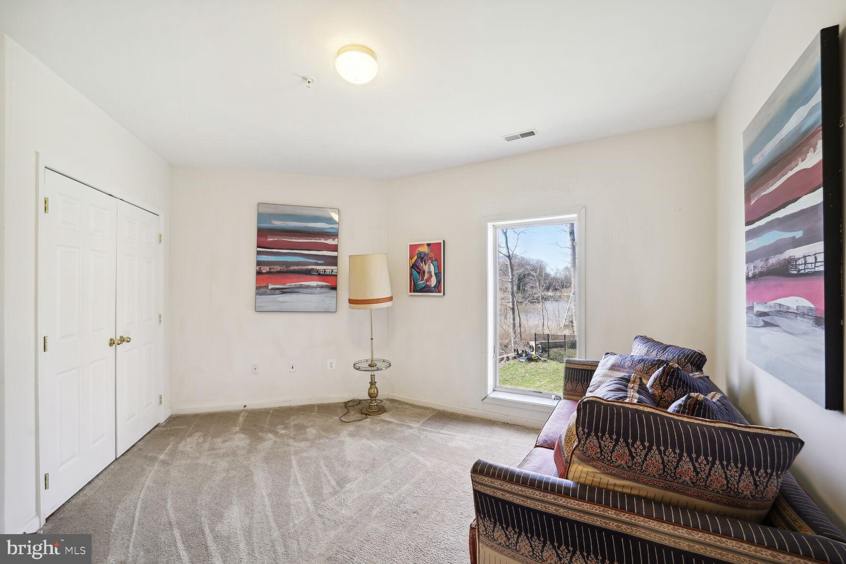 TANTALLON ON THE POTOMAC - Residential