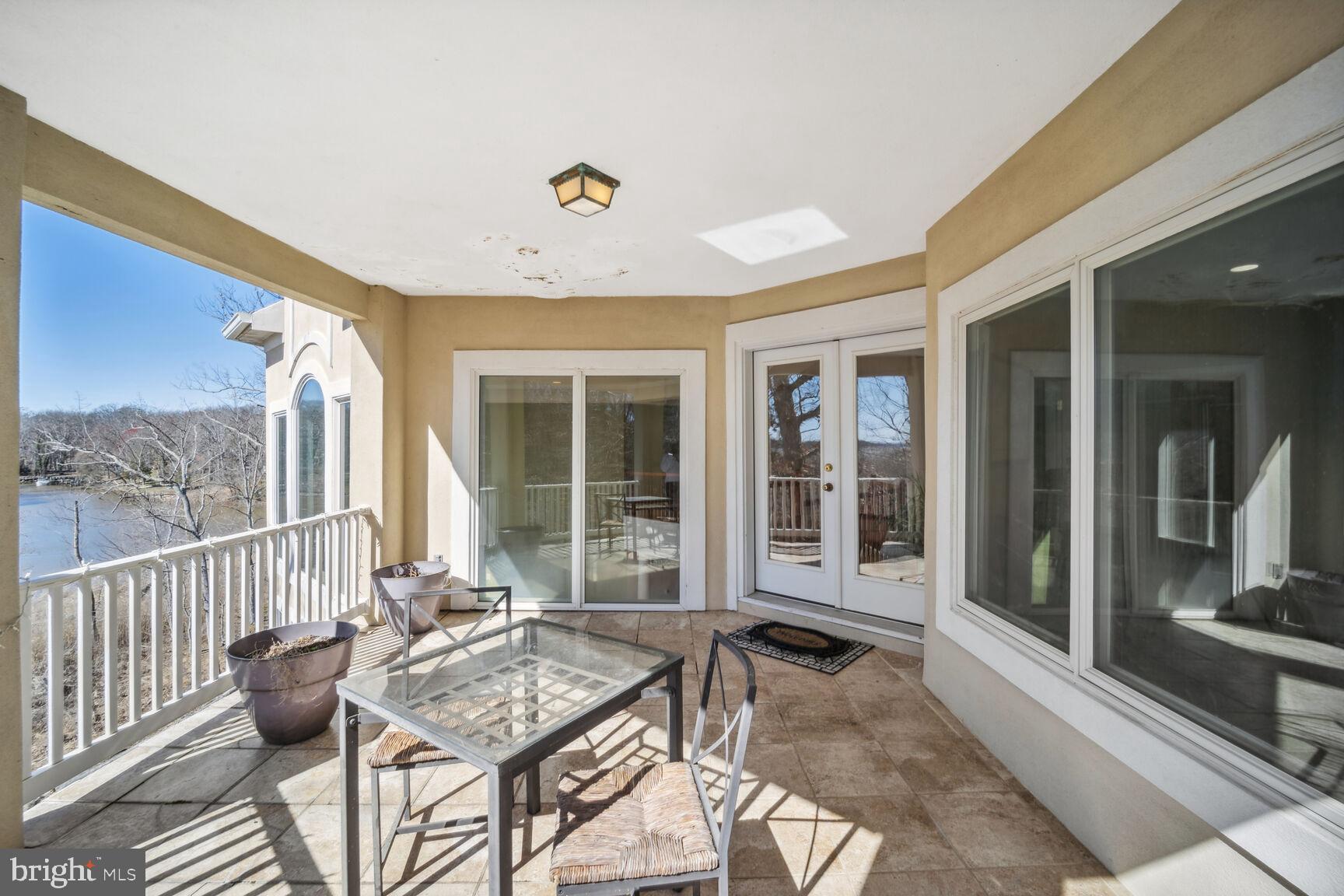 TANTALLON ON THE POTOMAC - Residential