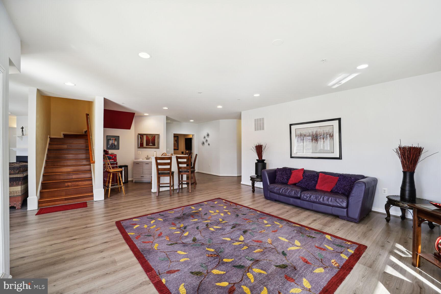 TANTALLON ON THE POTOMAC - Residential