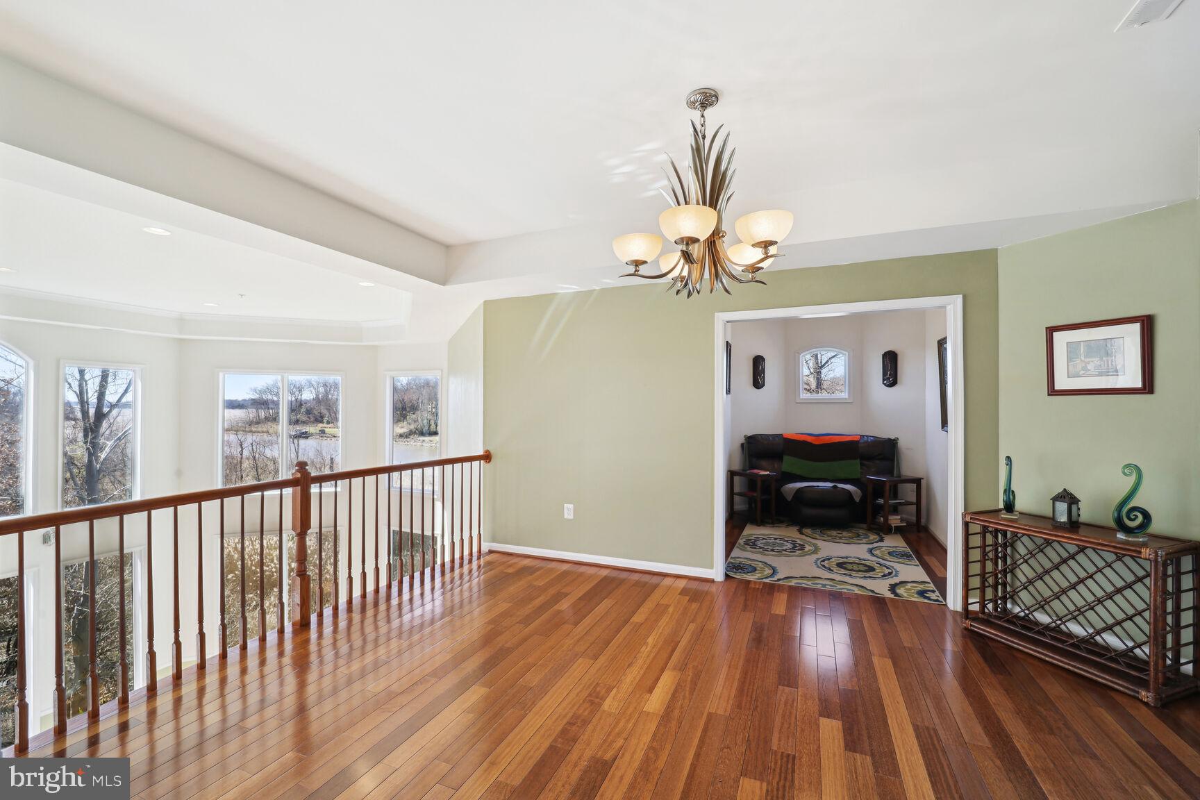 TANTALLON ON THE POTOMAC - Residential