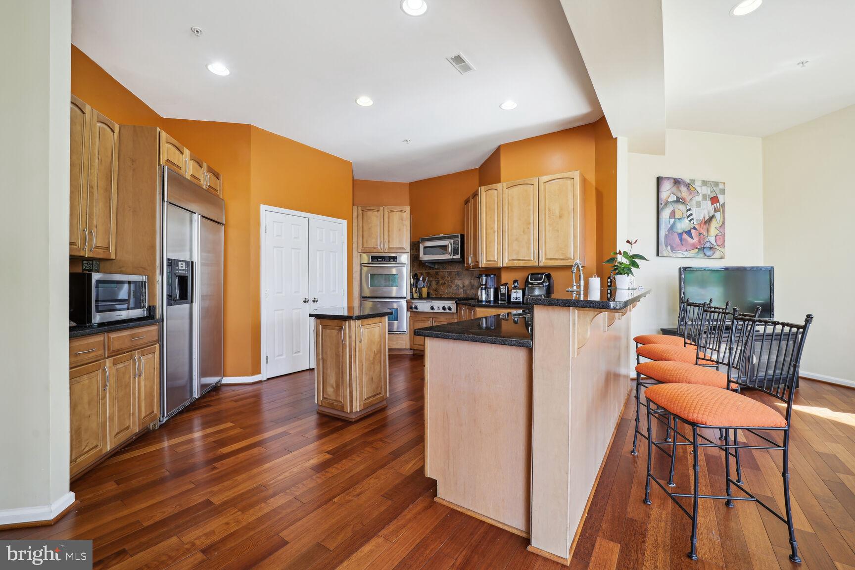 TANTALLON ON THE POTOMAC - Residential