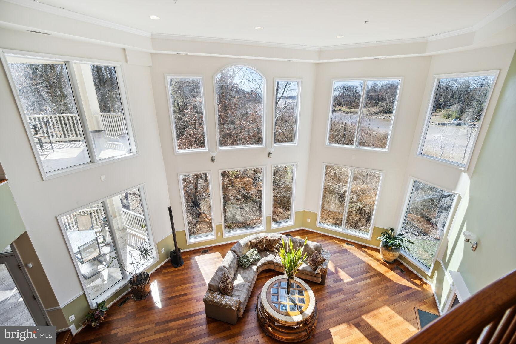 TANTALLON ON THE POTOMAC - Residential