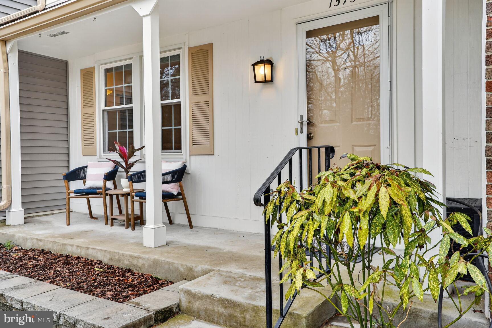 1575 BENNINGTON WOODS COURT