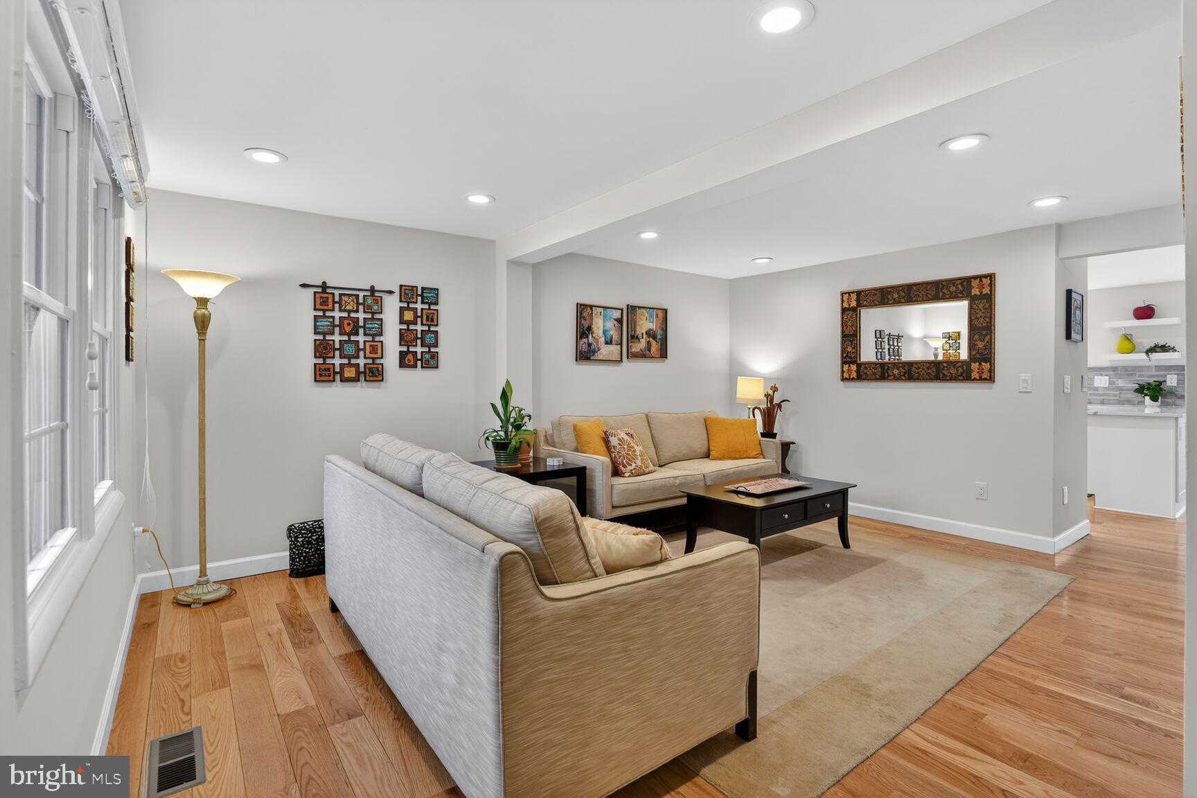 1575 BENNINGTON WOODS COURT