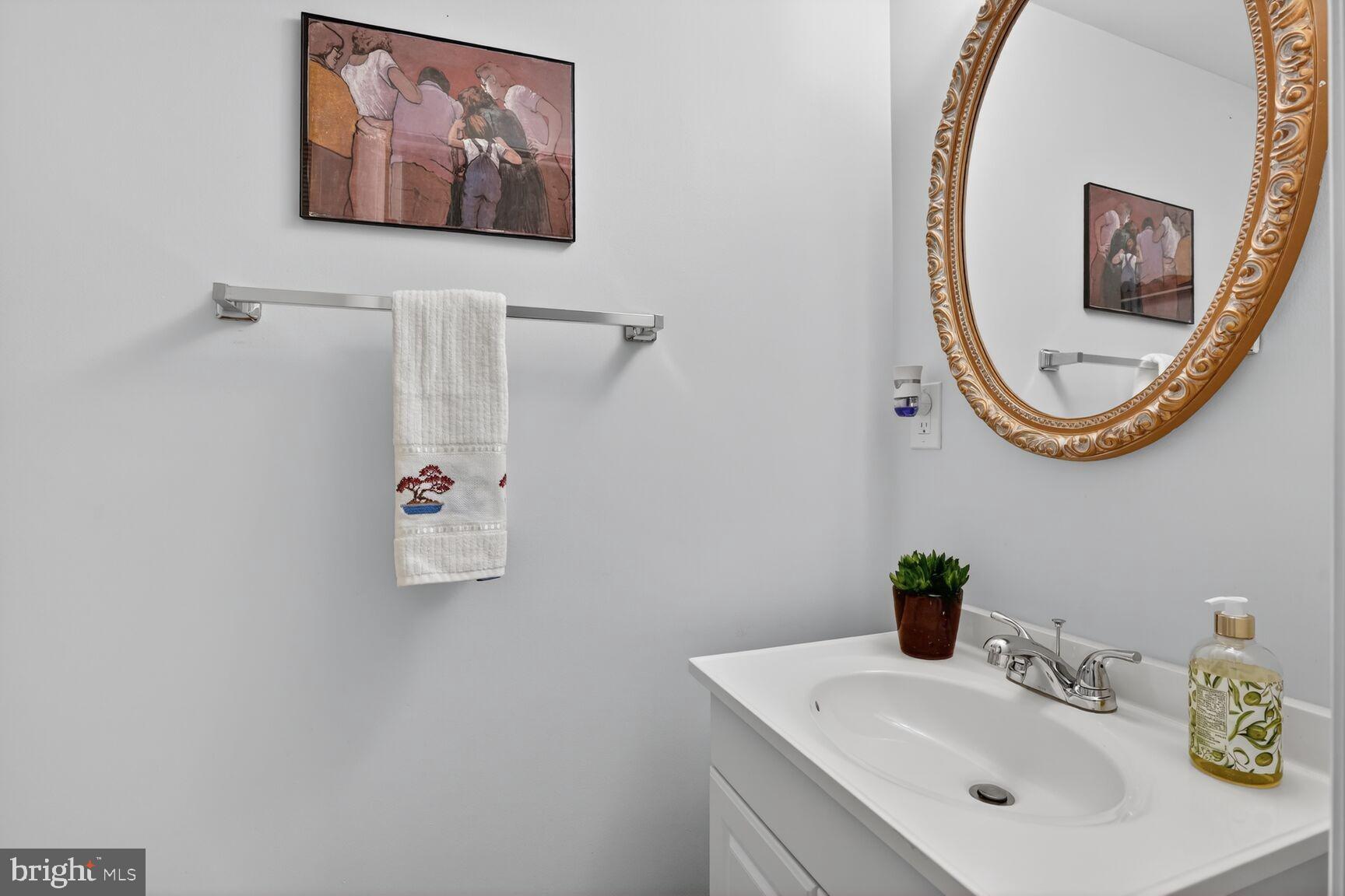 1575 BENNINGTON WOODS COURT