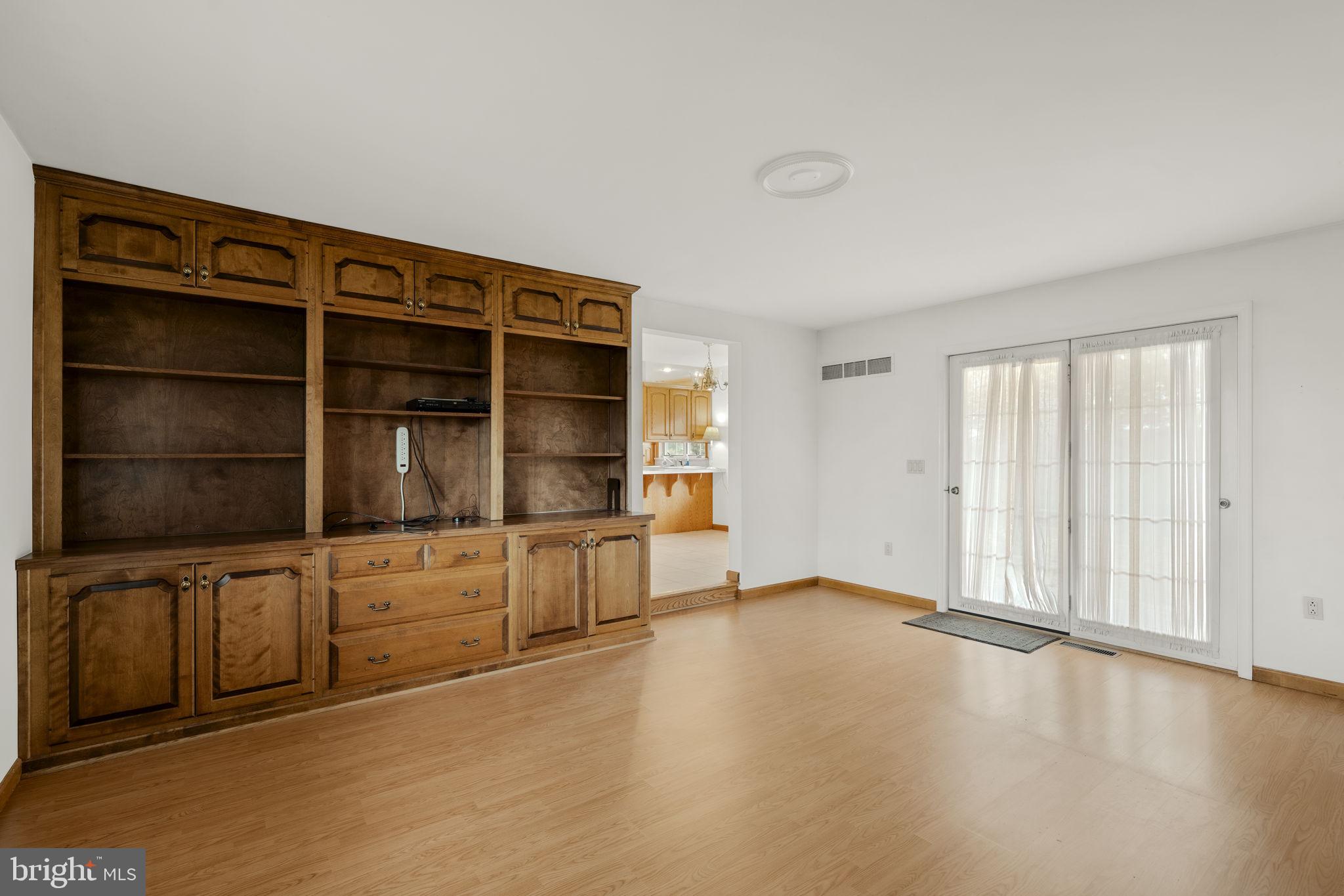 GREEN MEADOWS - Residential