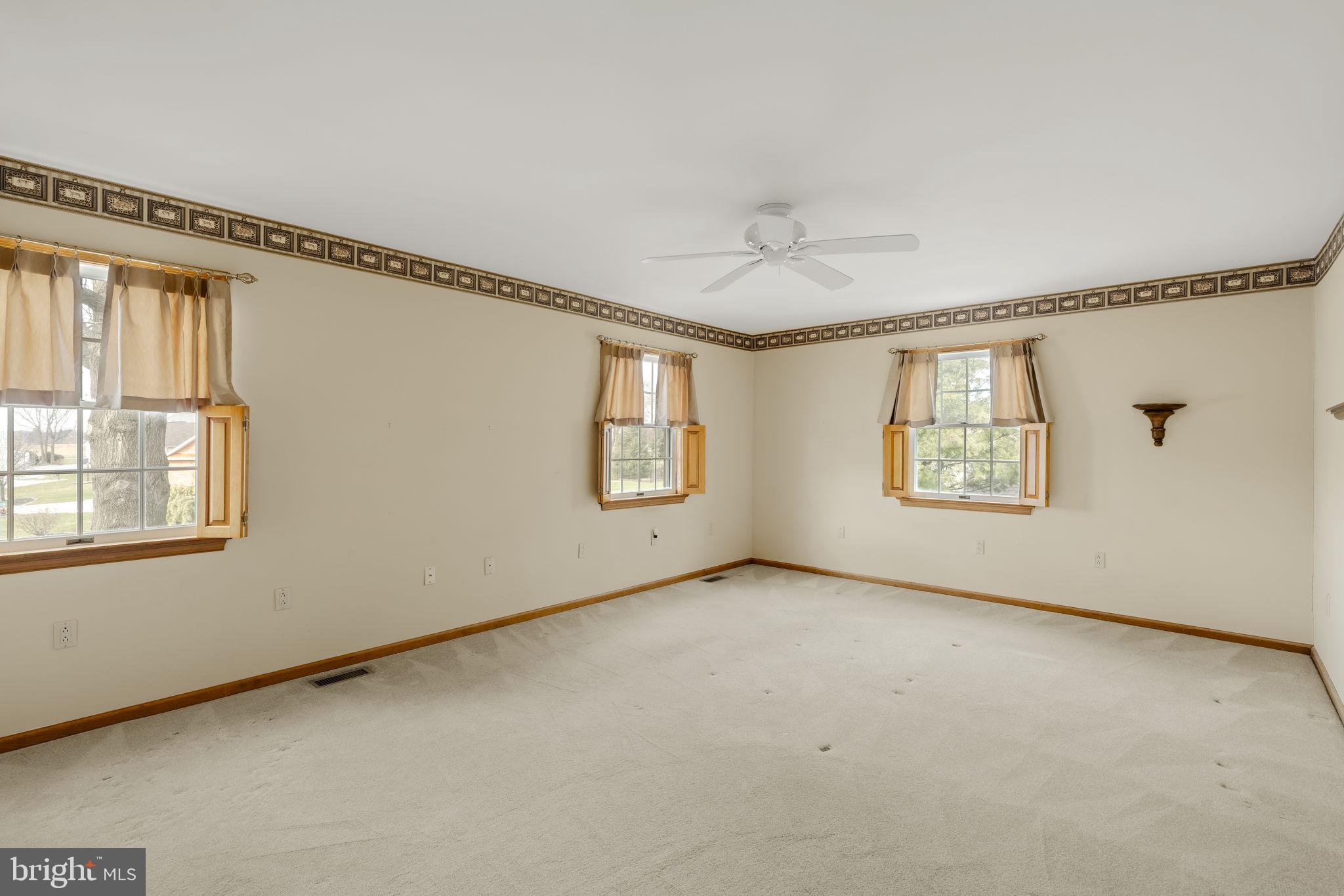 GREEN MEADOWS - Residential