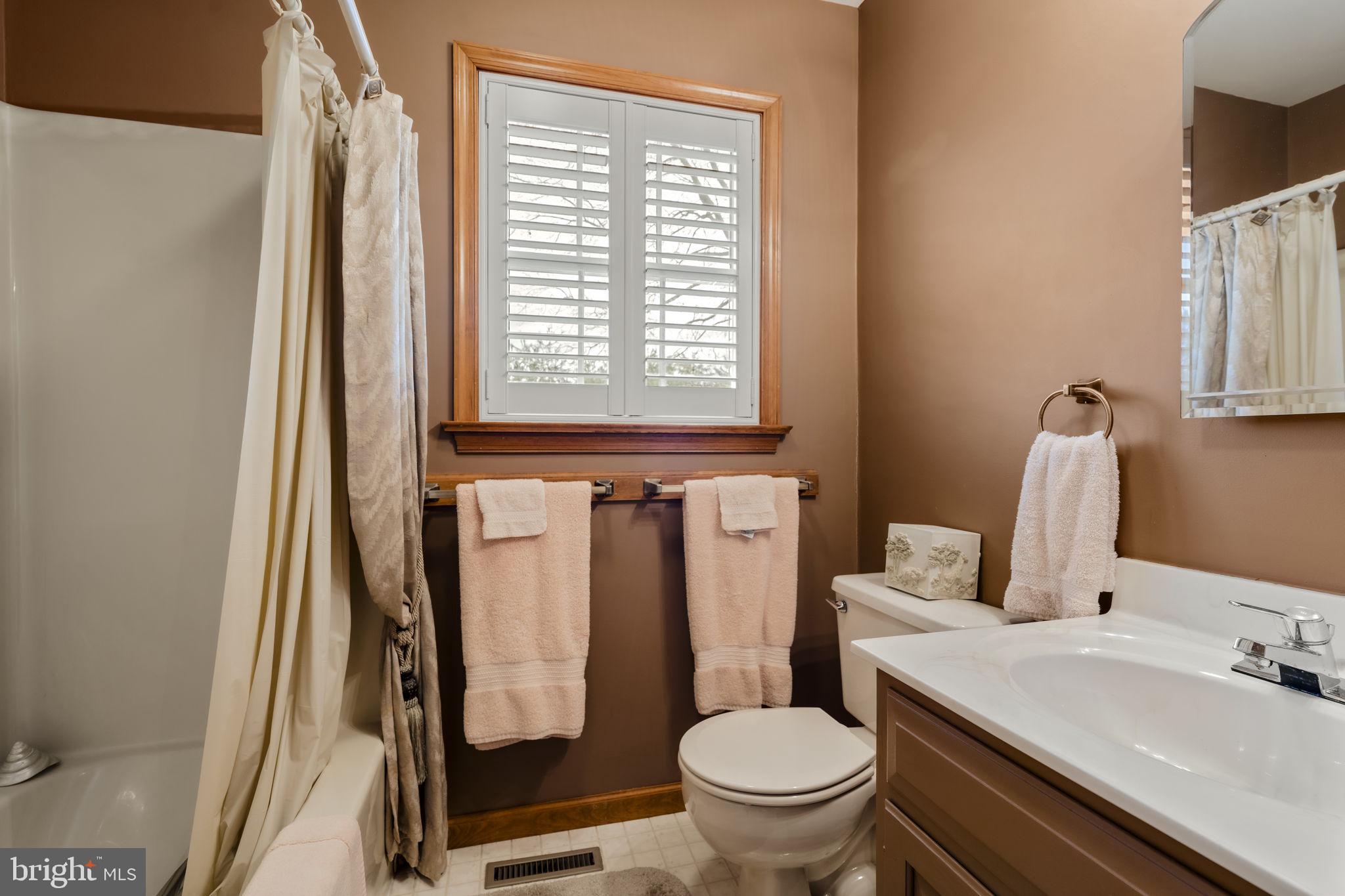 GREEN MEADOWS - Residential