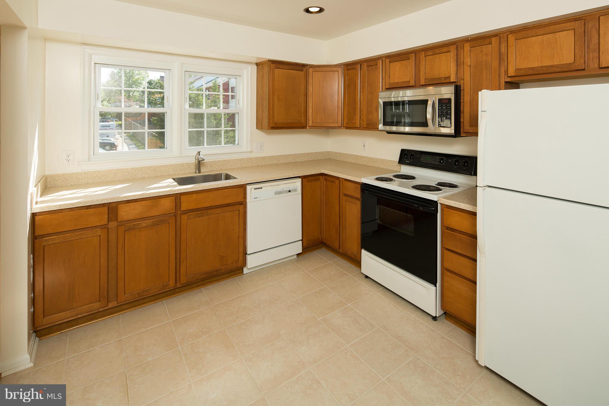 PARK AVENUE SQUARE - Residential