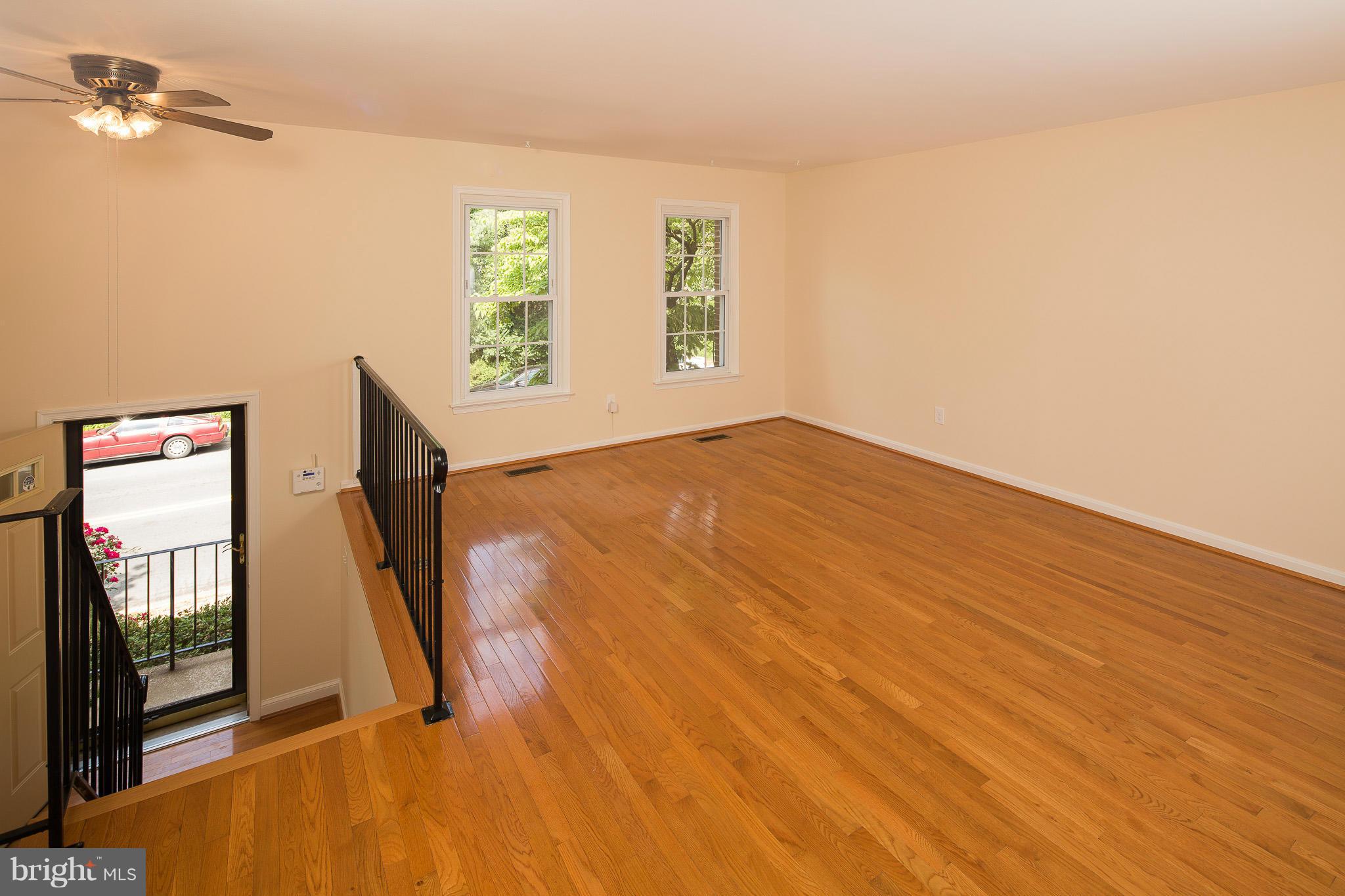 PARK AVENUE SQUARE - Residential