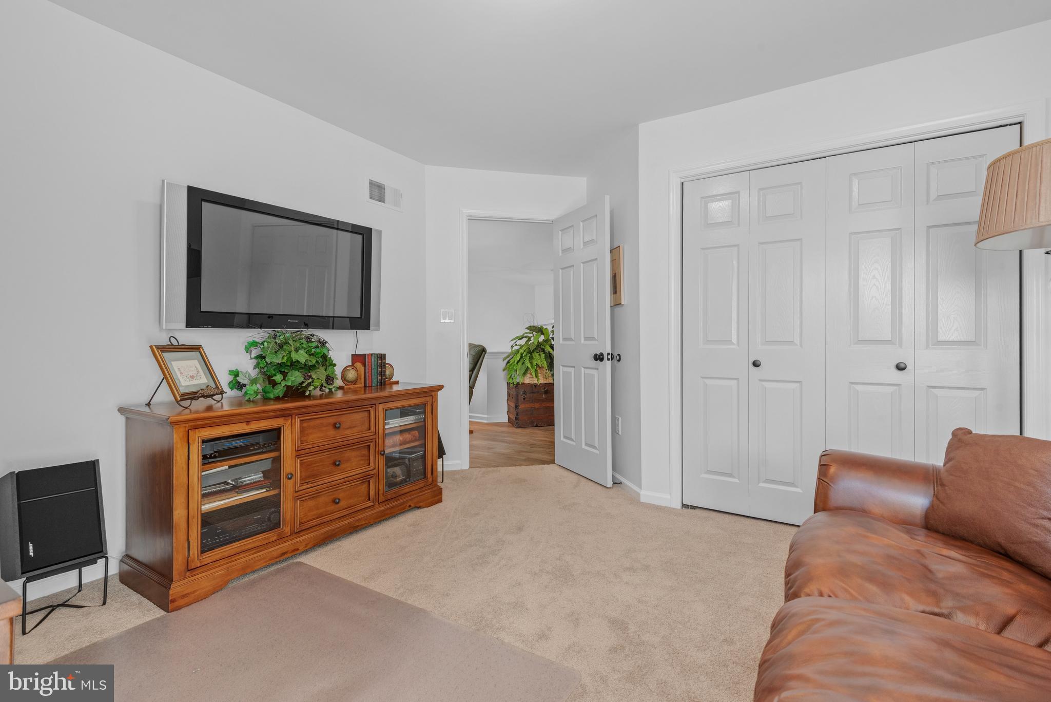 CARDIFF COURT - Residential