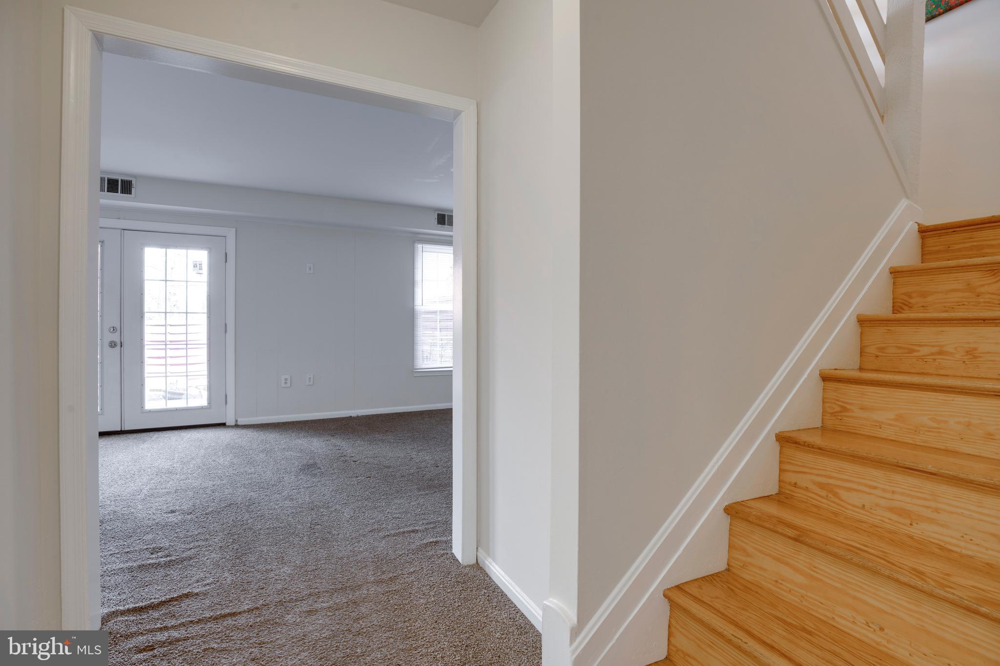 GREENWICH - Residential