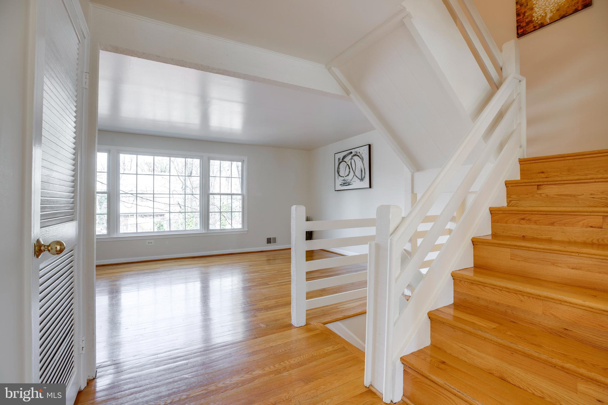 GREENWICH - Residential