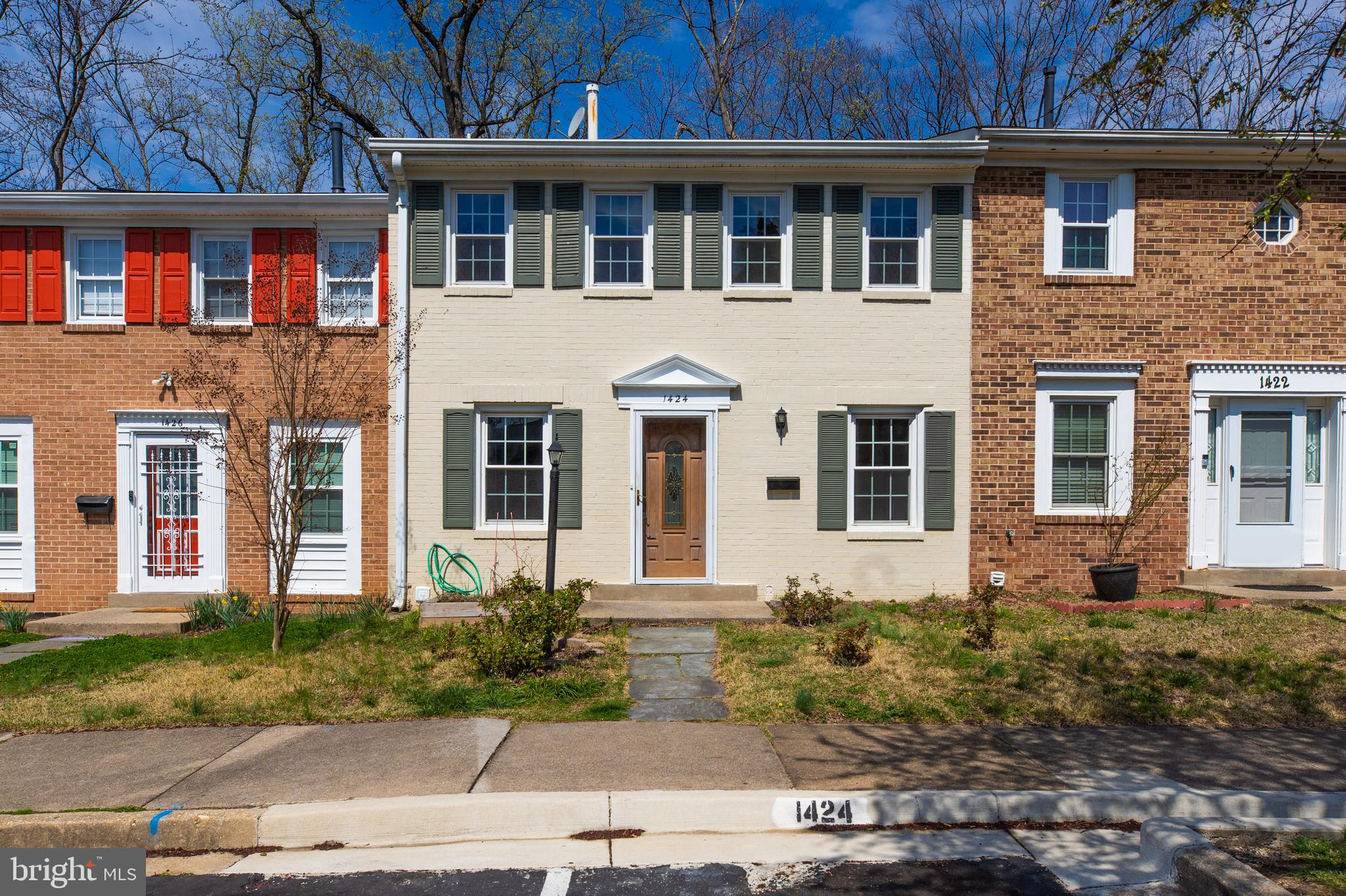 GREENWICH - Residential