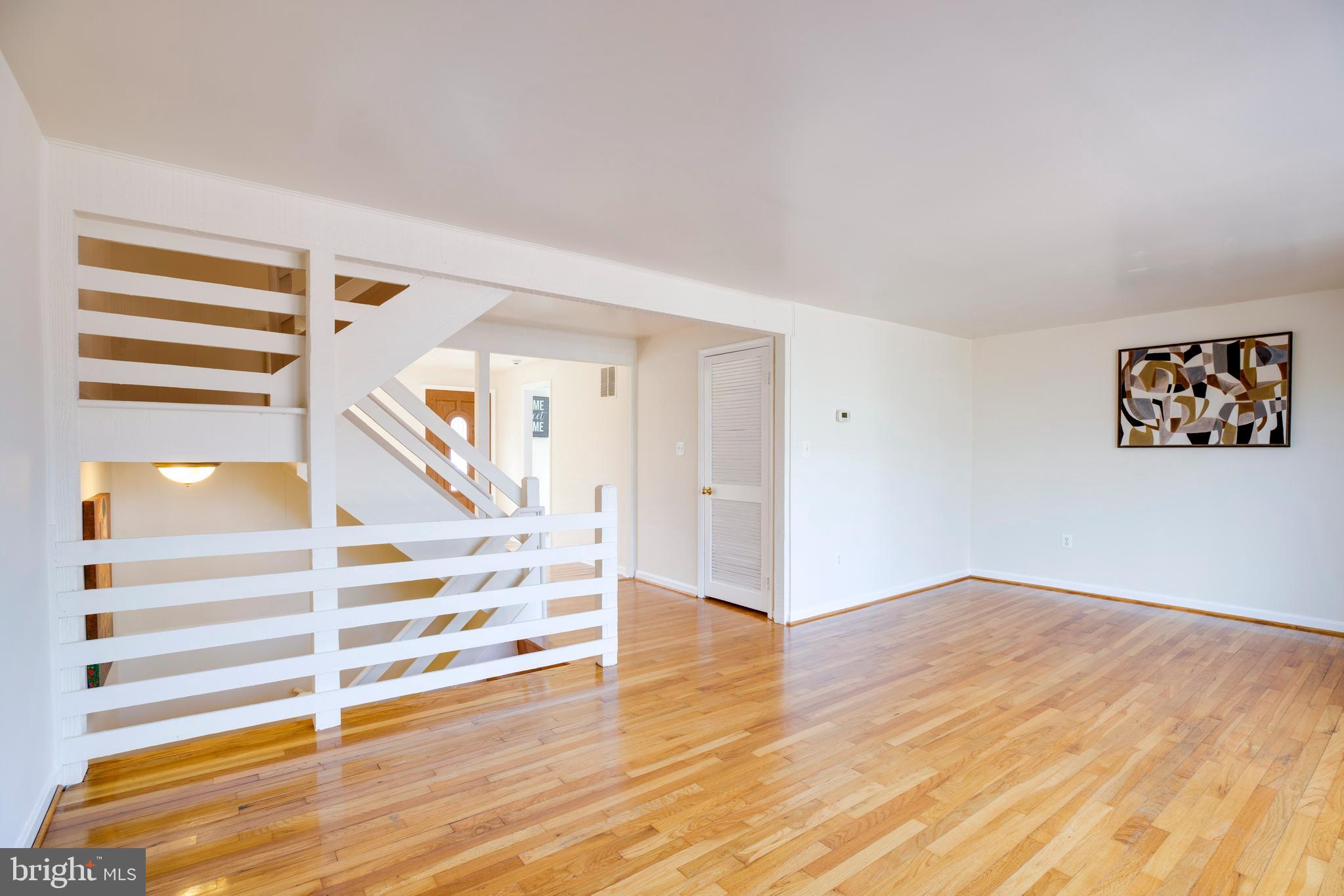 GREENWICH - Residential