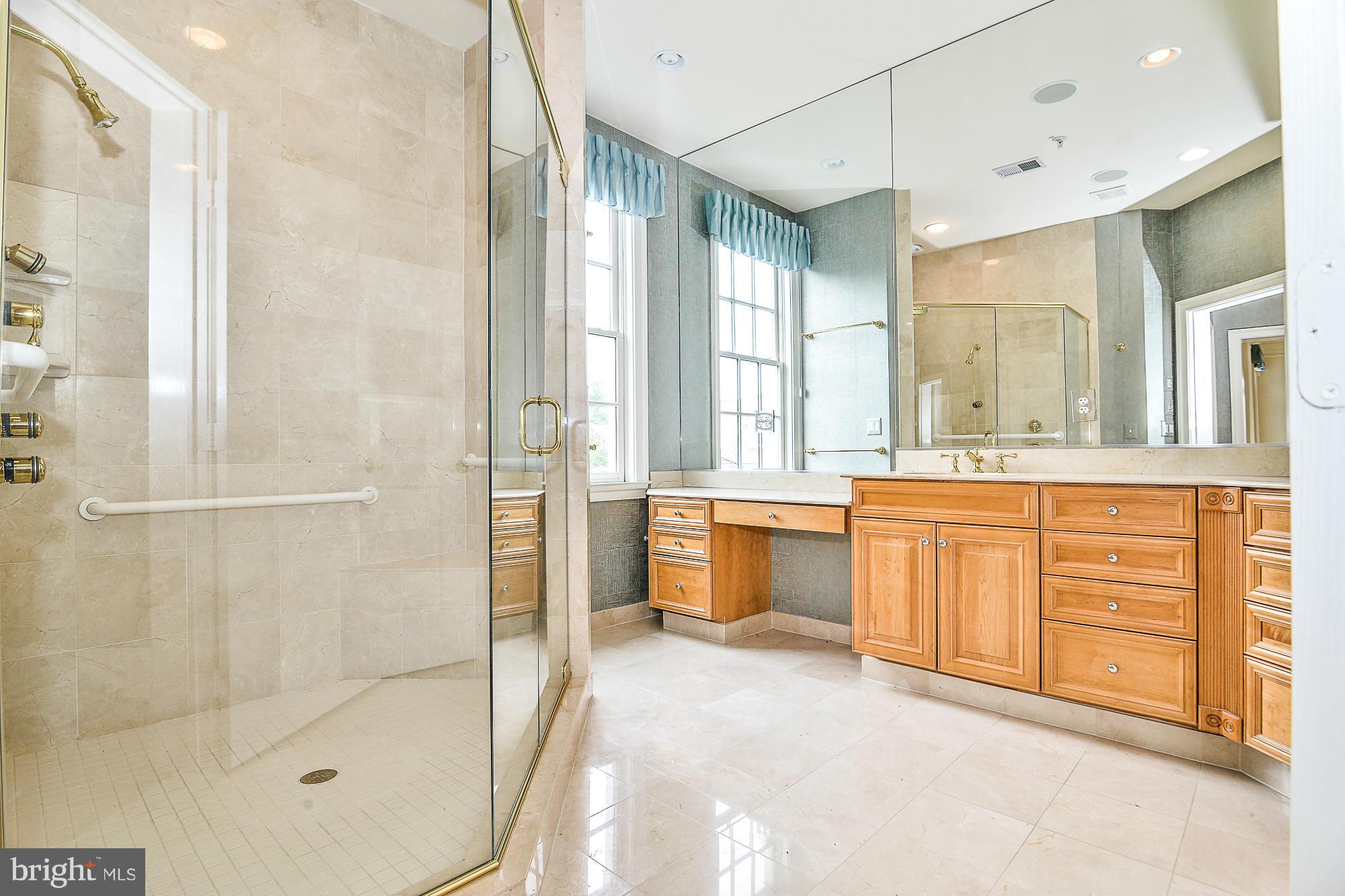 EVANS FARM - Residential