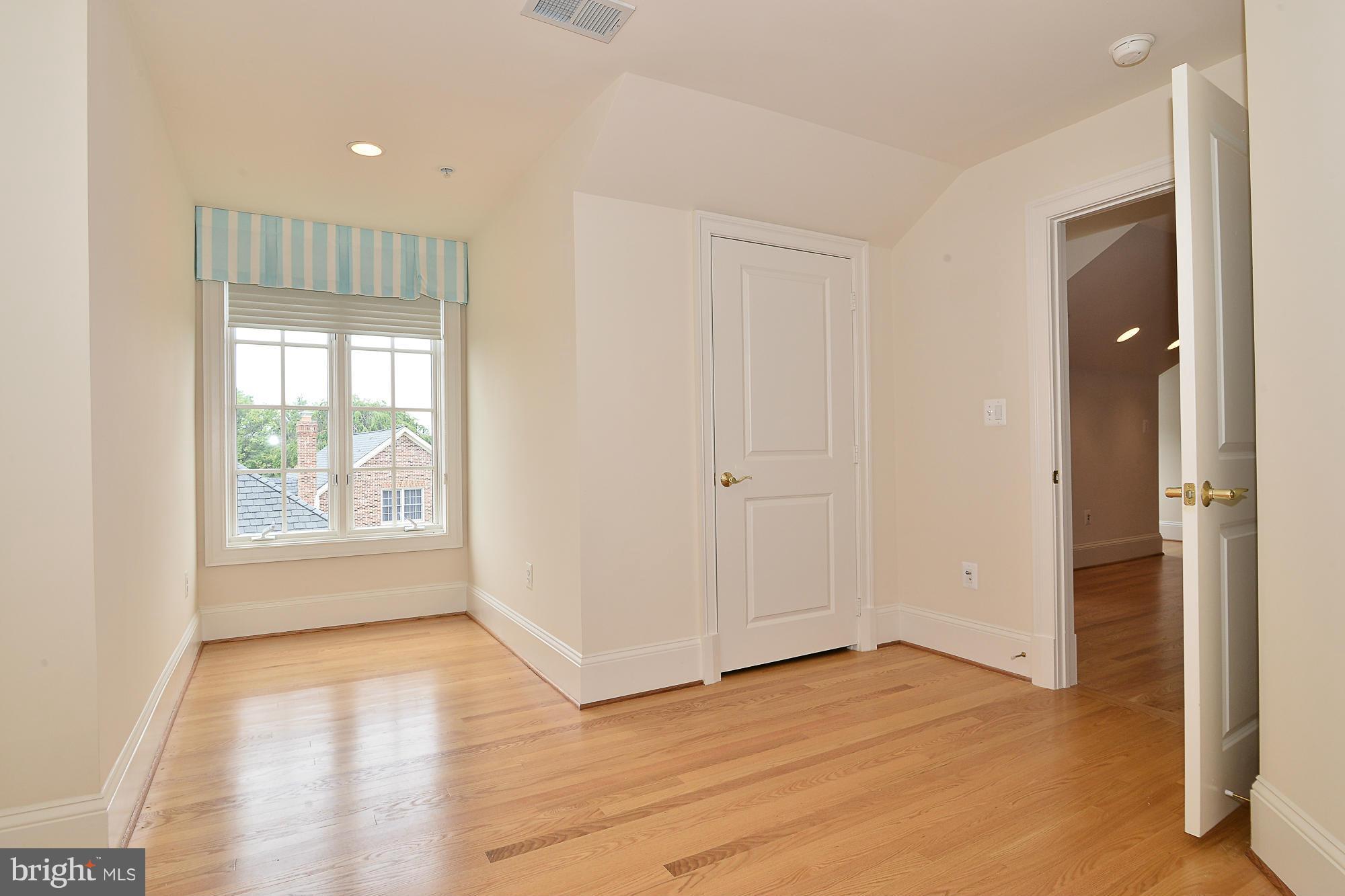 EVANS FARM - Residential